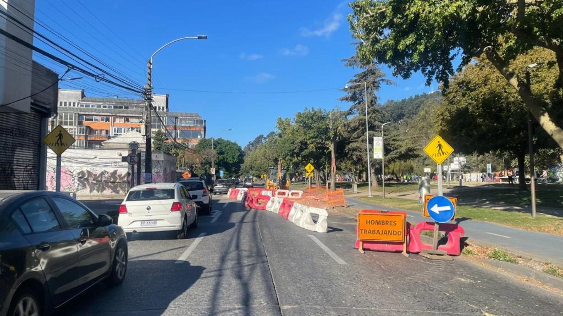 Municipalidad de Concepción multa a empresa contratista por tacos en calle Víctor Lamas