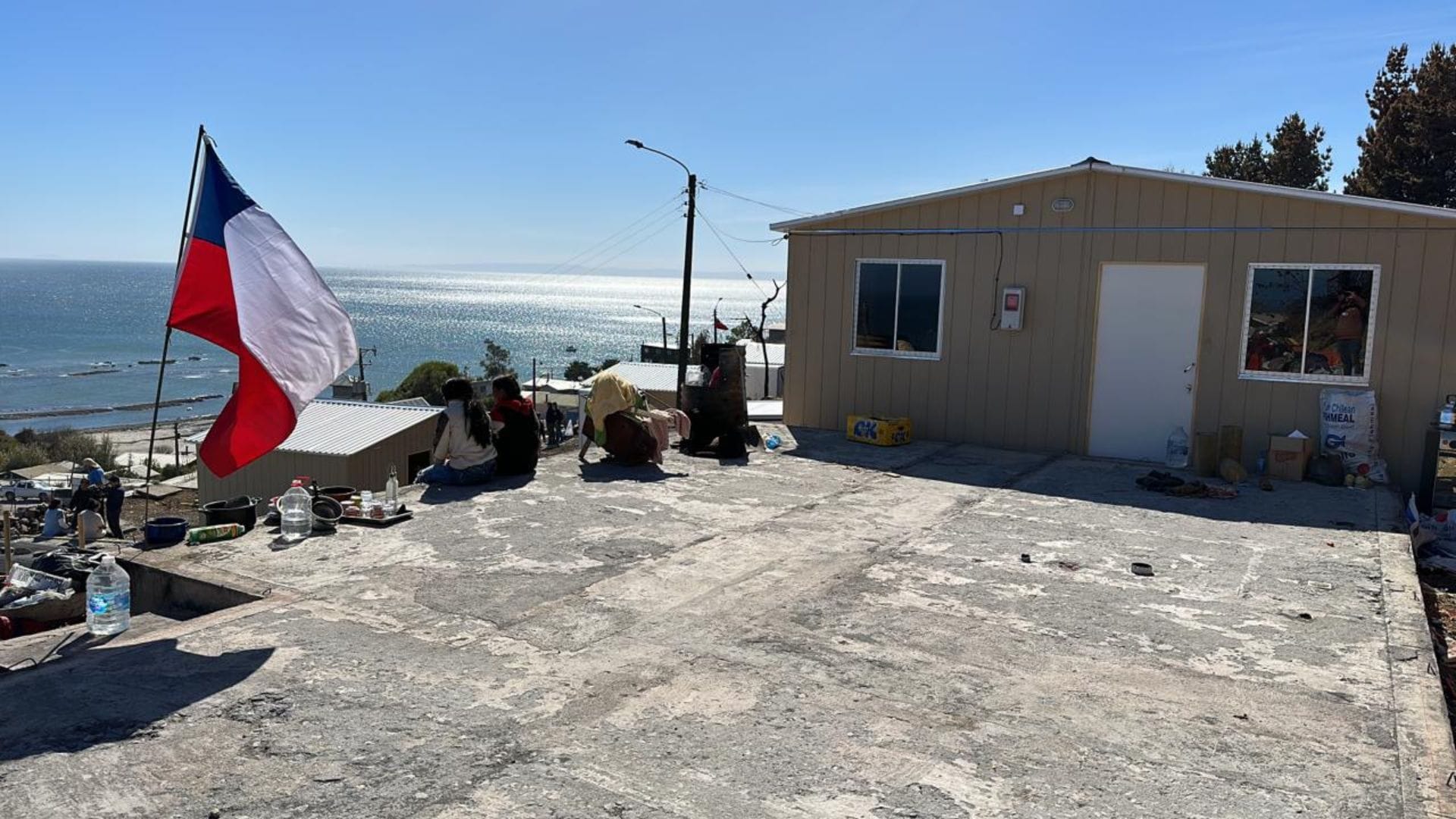 Alcaldes del Biobío cuestionan calidad de las viviendas de emergencia