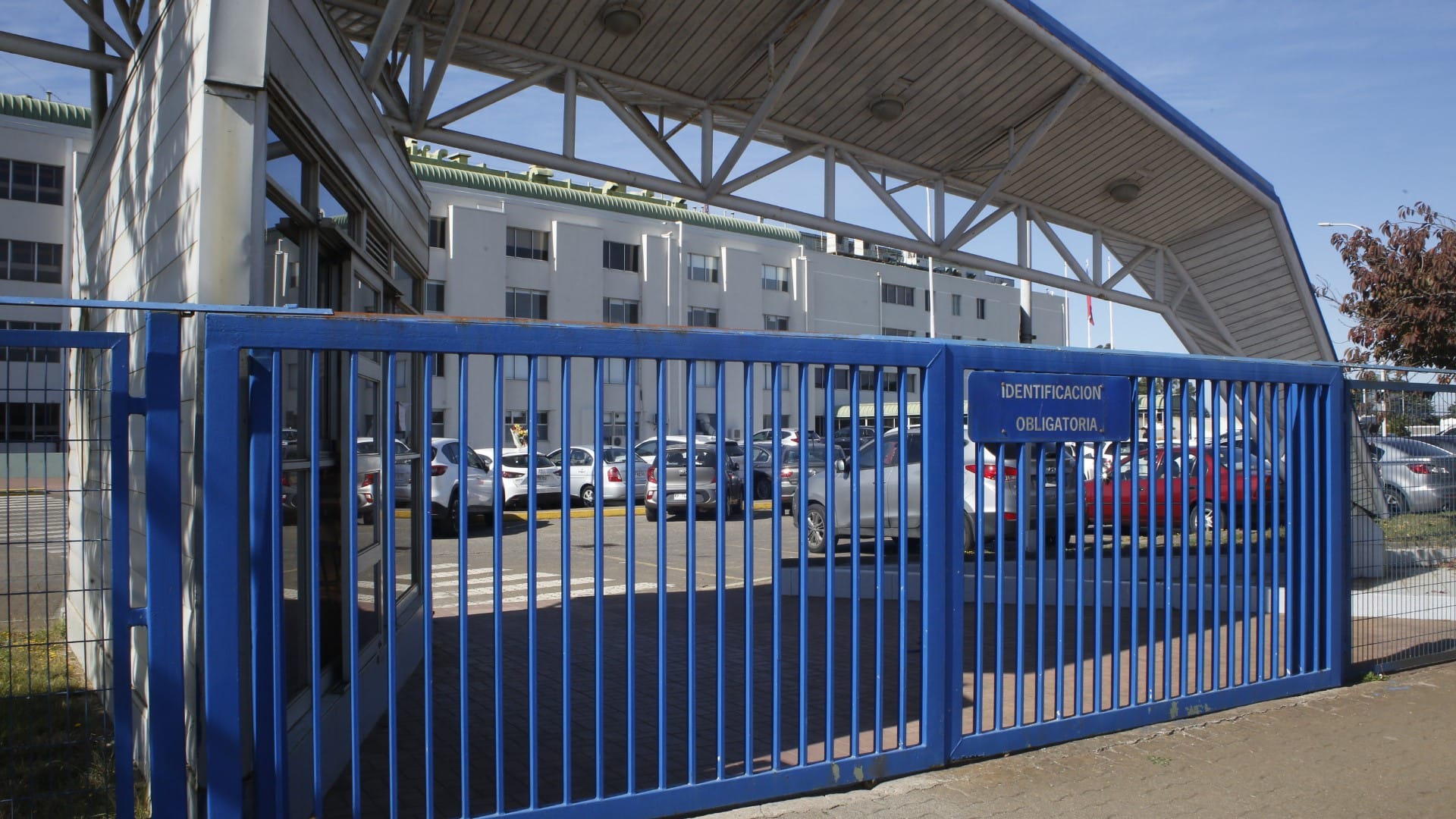 Estudiante de medicina haitiano acusó discriminación en Hospital Naval de Talcahuano: Armada responde que se trató de “protocolo”