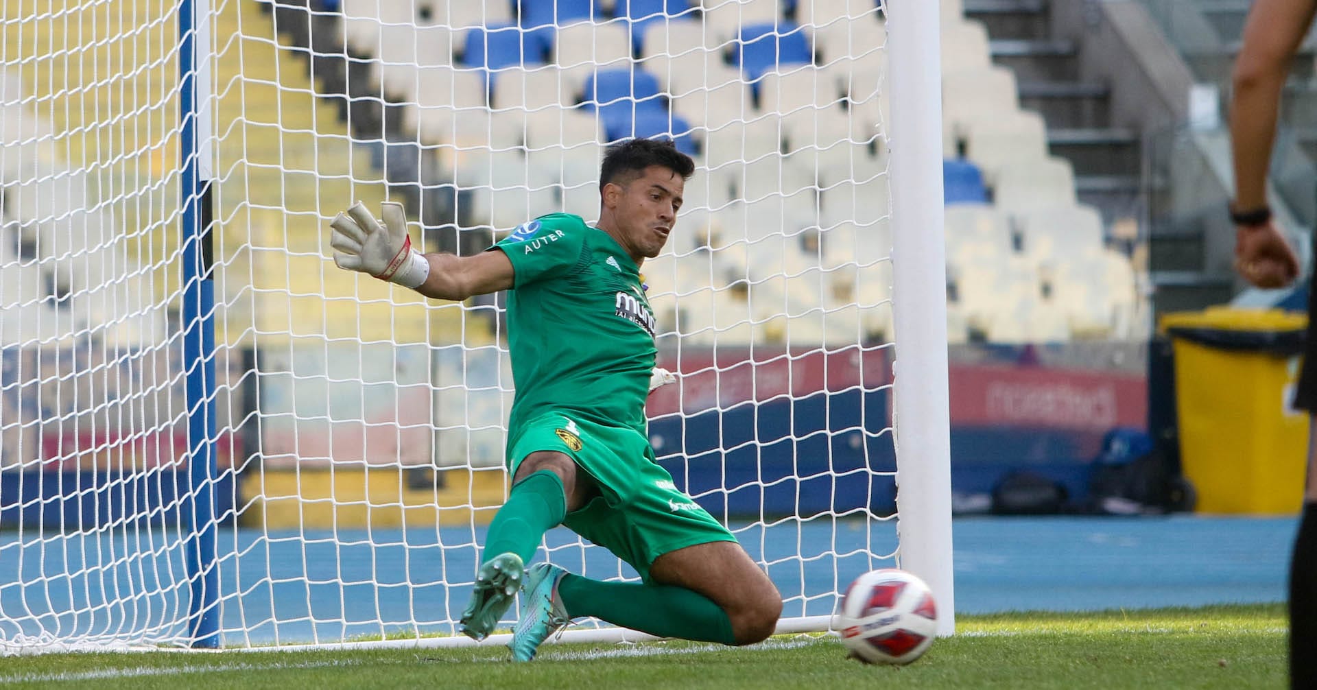 Nery Veloso se corona en Fernández Vial como uno de los arqueros más destacados del torneo