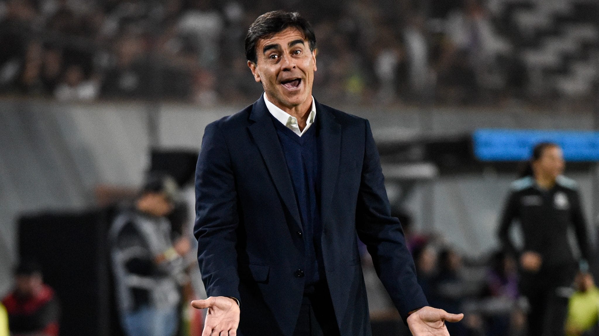Gustavo Quinteros recibe en Colo Colo todo el apoyo de la mesa directiva de Blanco y Negro
