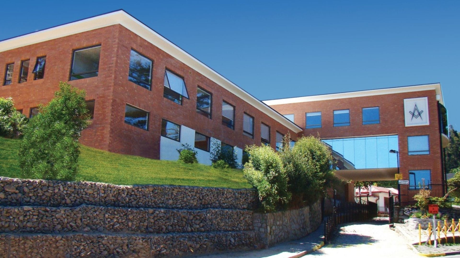 Corporación Educacional Masónica de Concepción inaugura año escolar con conferencia sobre recuperar y transformar la educación
