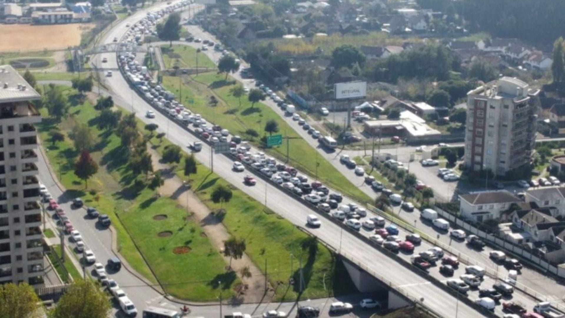 Editorial: Volvió el Puente Ferroviario, pero no se equivoque ya que no es la solución a los tacos