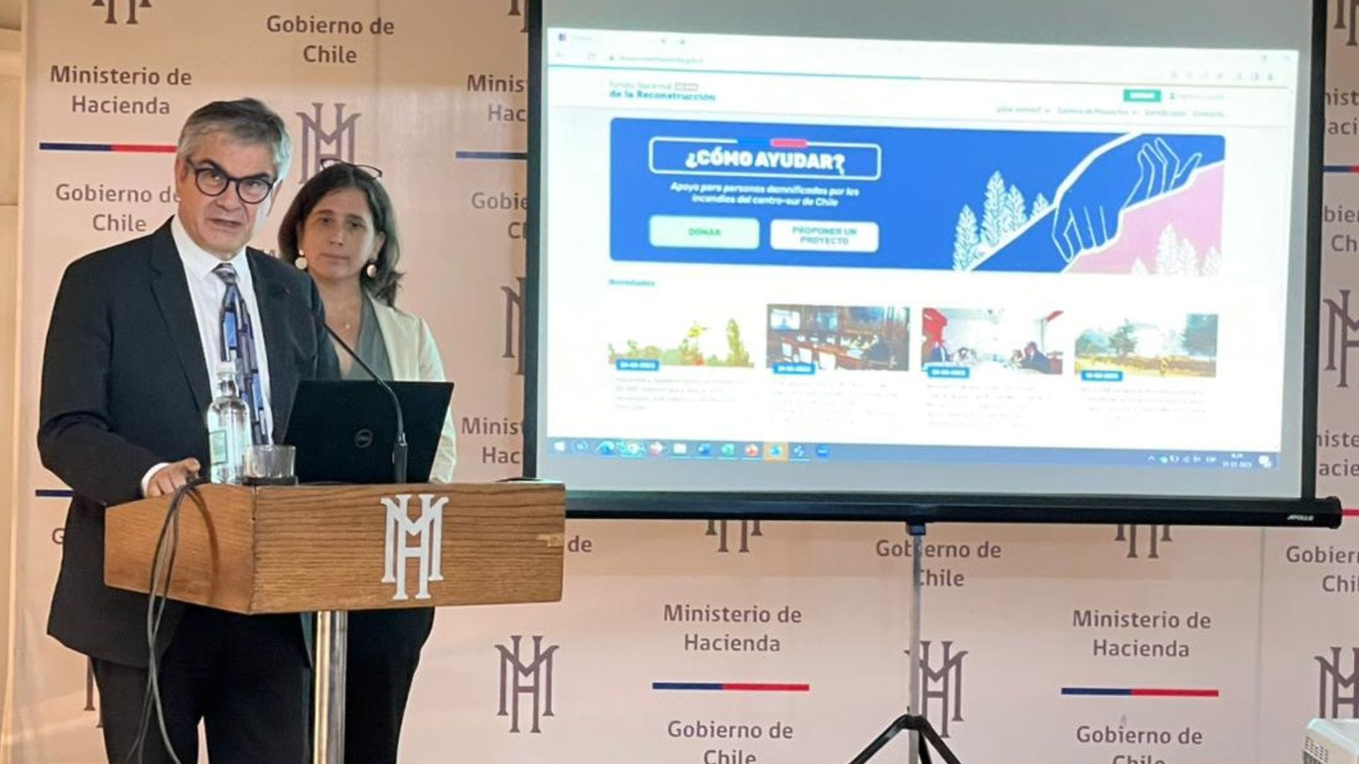 Mario Marcel presentó cartera de proyectos dirigidos hacia zonas afectas por incendios en Biobío