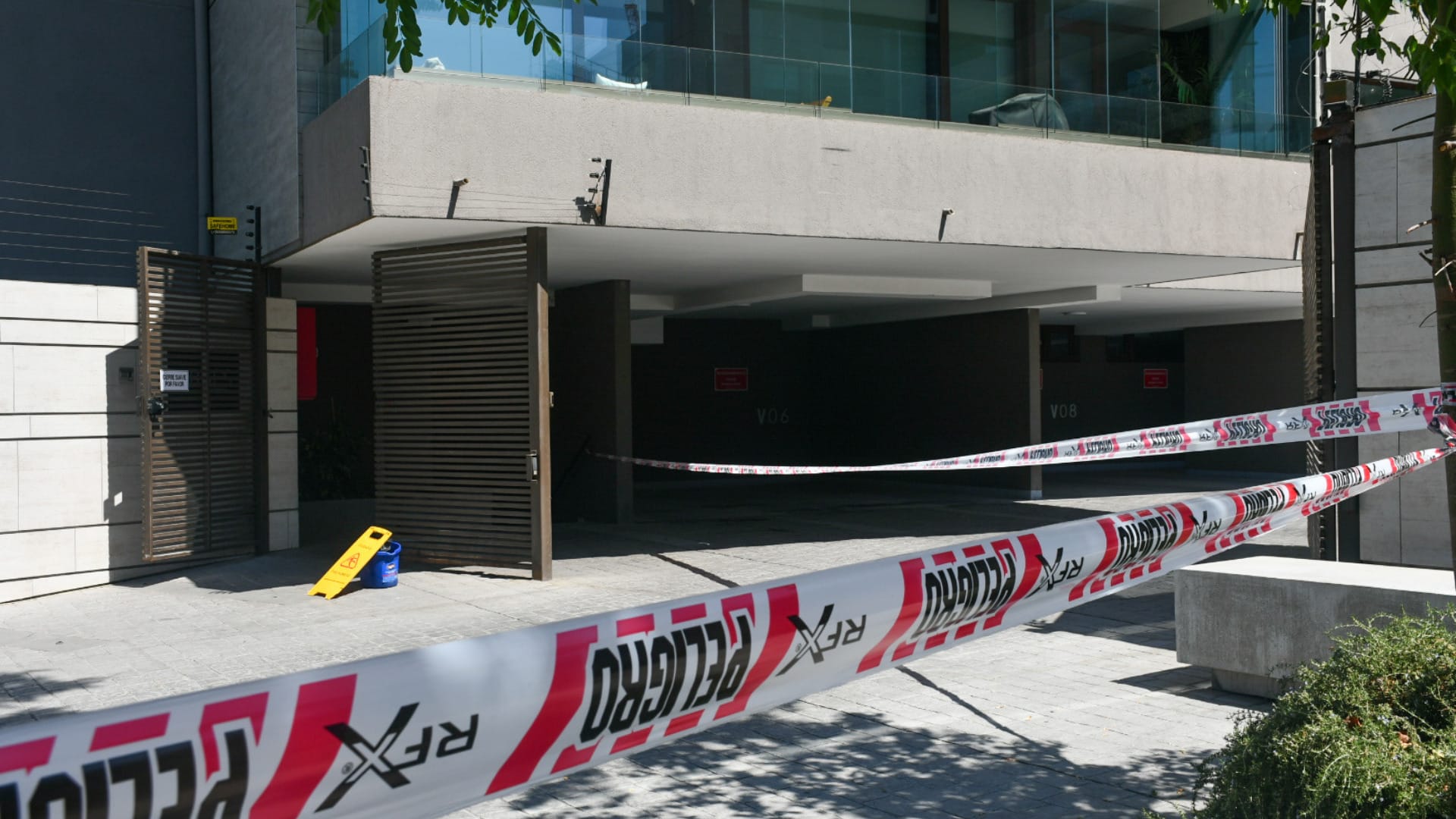 Niño de 8 años muere tras caer del piso 22 de un edificio en Santiago