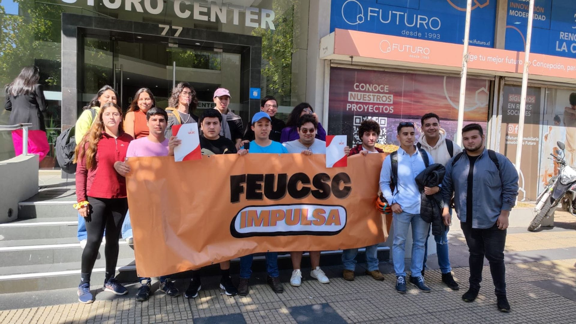 Estudiantes emplazan a seremi de Transportes ante falta de locomoción colectiva en Concepción