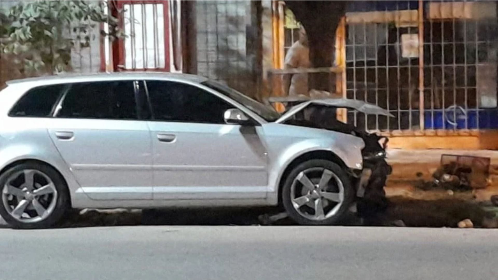 Habría ido sin cinturón de seguridad: Niña de 10 años falleció tras salir eyectada desde el auto de sus padres en Argentina