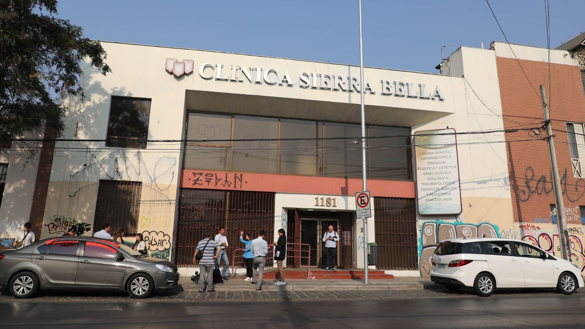 Contraloría cuestiona compra de Clínica Sierra Bella por parte de Municipalidad de Santiago: “No se justifica el alto precio”