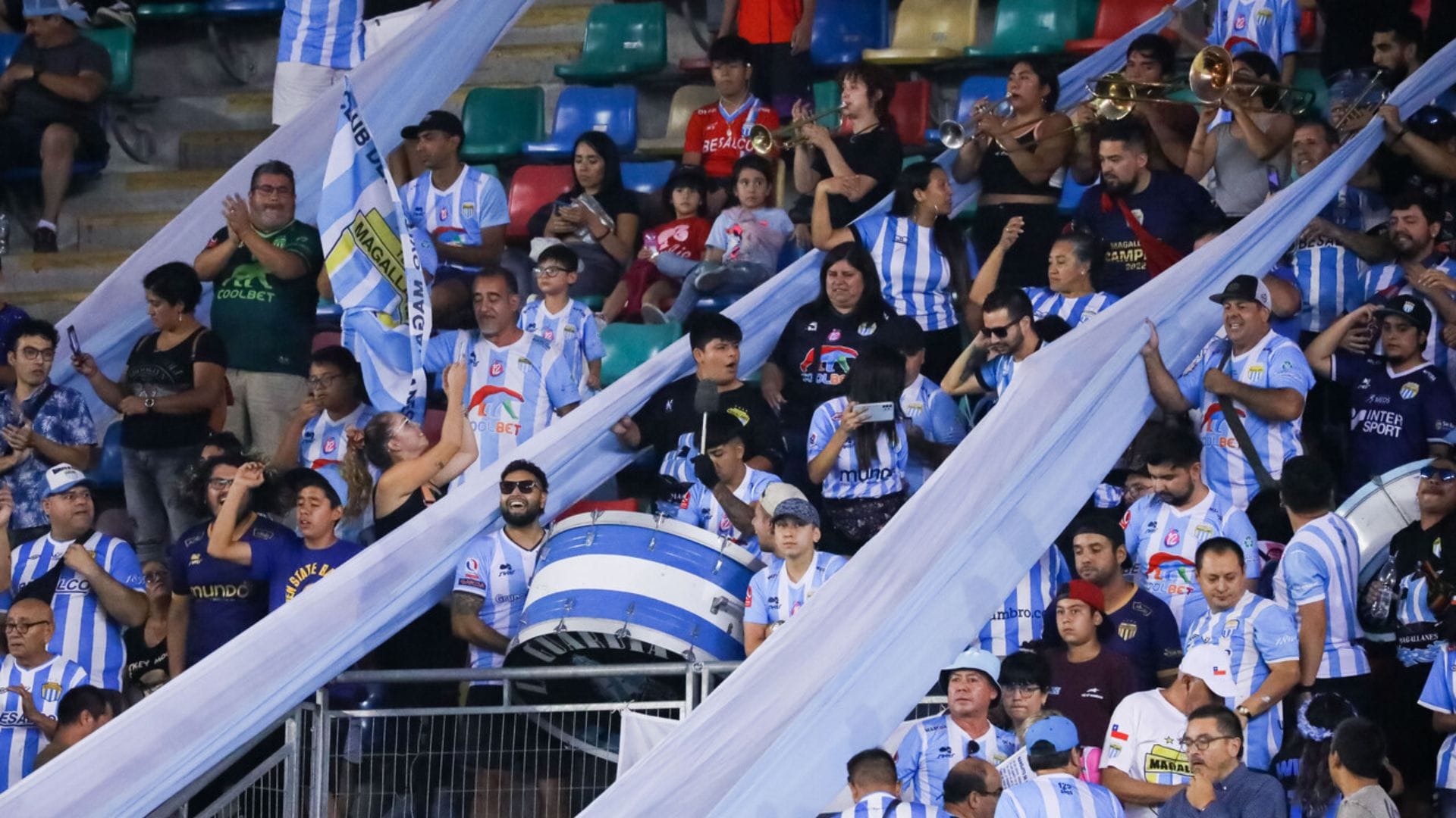 Magallanes se indignó por uso de su escudo en video de Evópoli: Partido ofreció disculpas e instruyó retirarlo