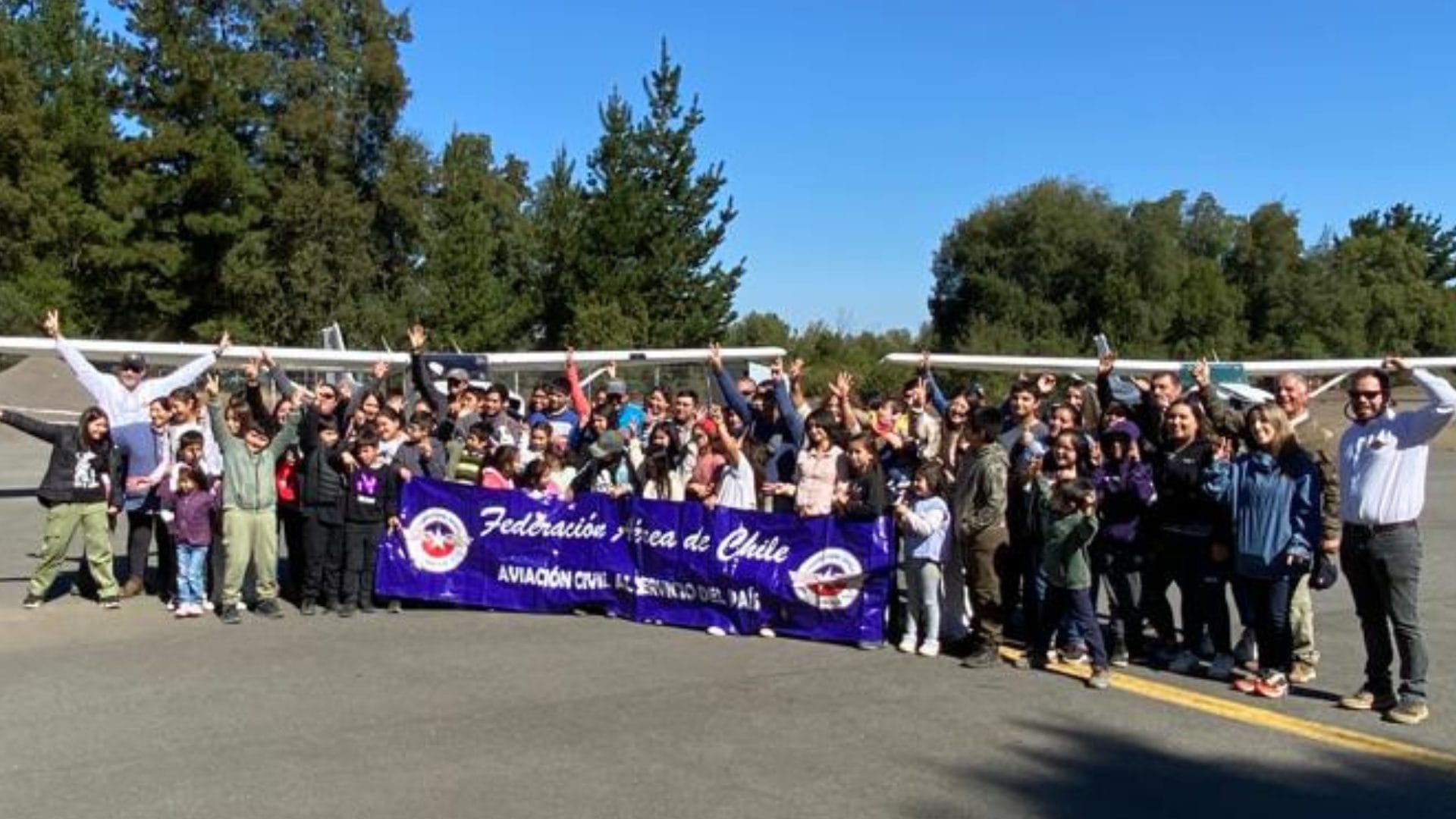 Niños de Santa Juana y Nacimiento cumplen su sueño de volar