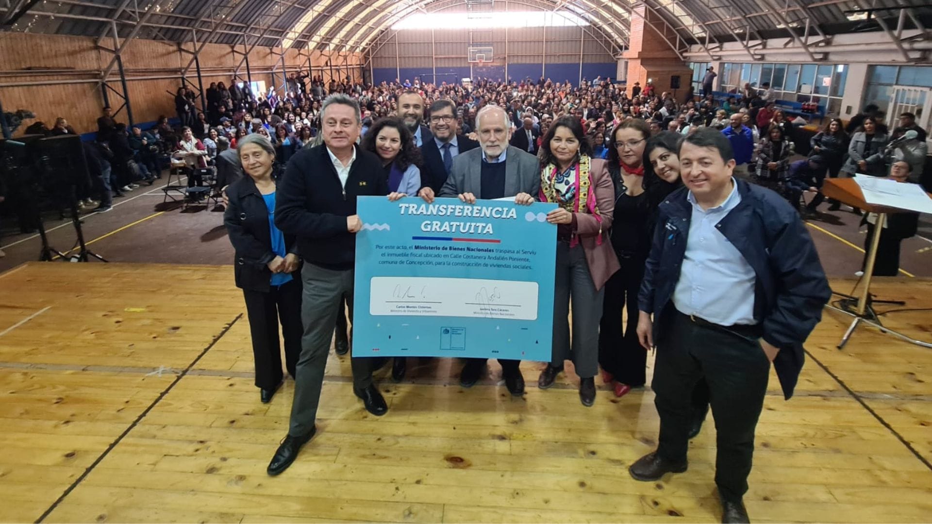 En el marco del Plan de Emergencia Habitacional: Entregan 296 subsidios para la vivienda en Concepción
