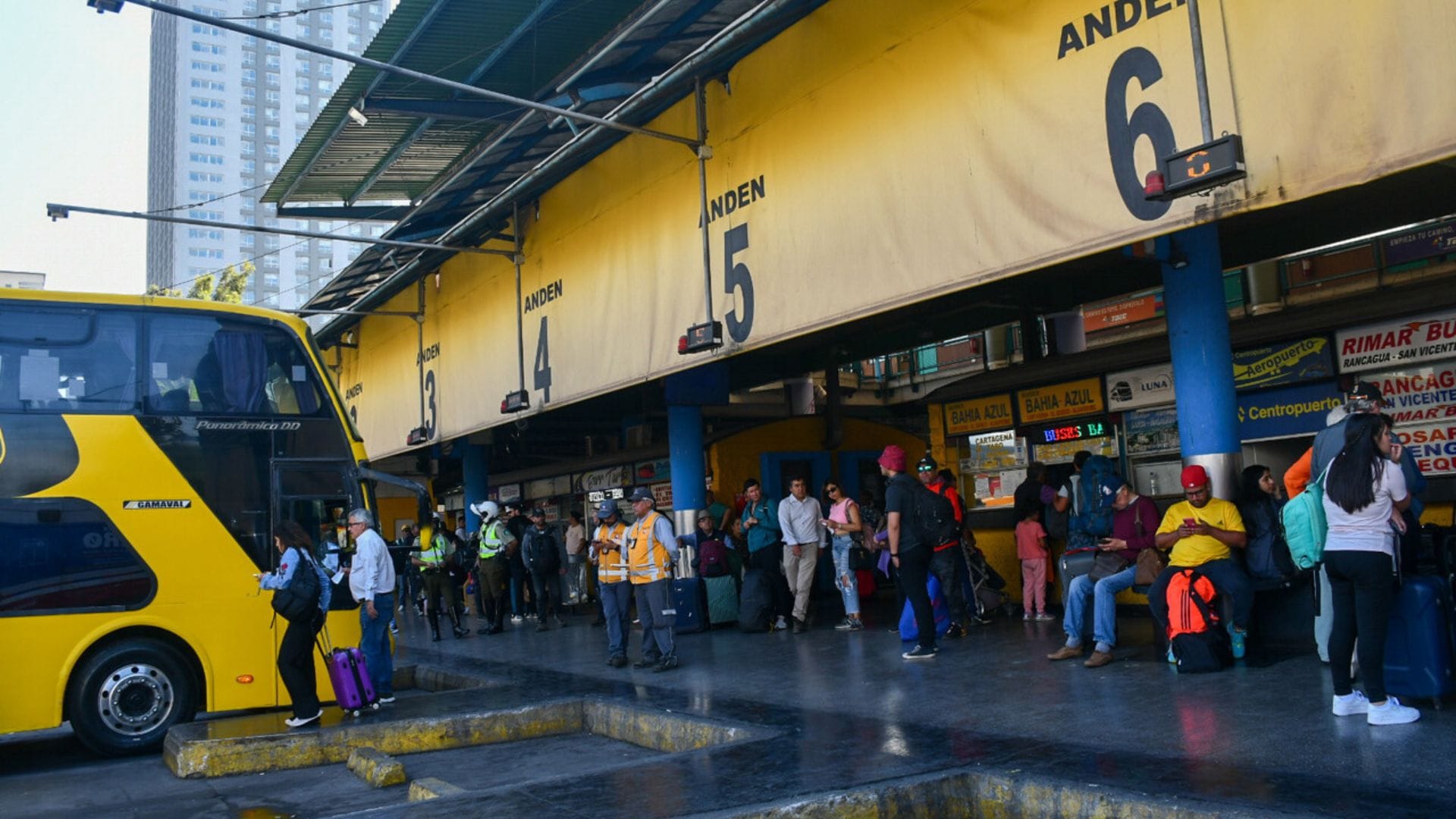 Viajó desde Calbuco a Santiago: Chofer fue detenido tras dar positivo a metanfetamina