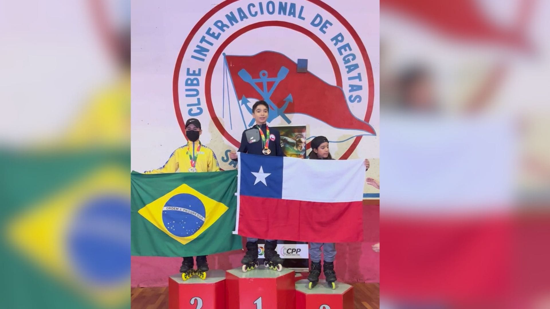Hace un mes pedía dinero para representar a Chile; hoy un joven penquista es campeón Sudamericano