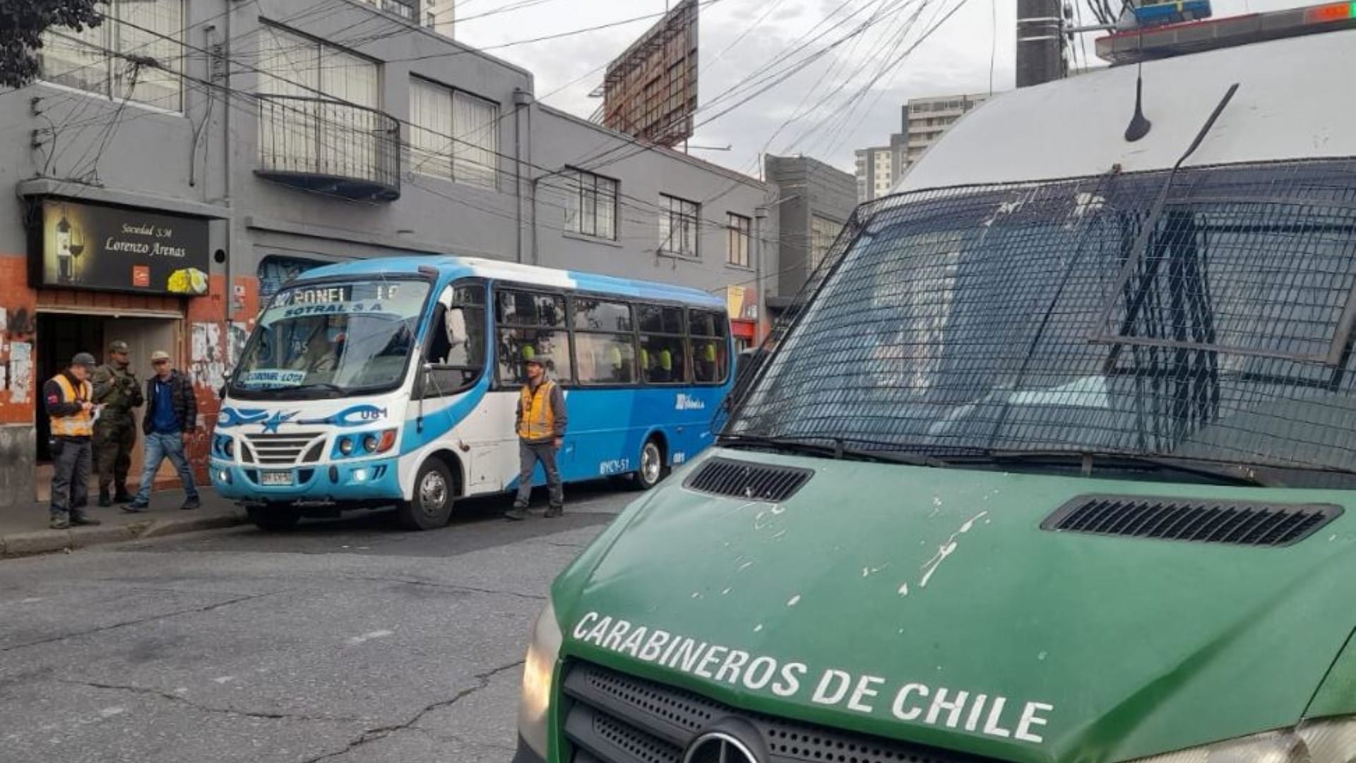 Denuncian a micreros Coronel-Lota por no parar ni respetar el precio a estudiantes en Concepción