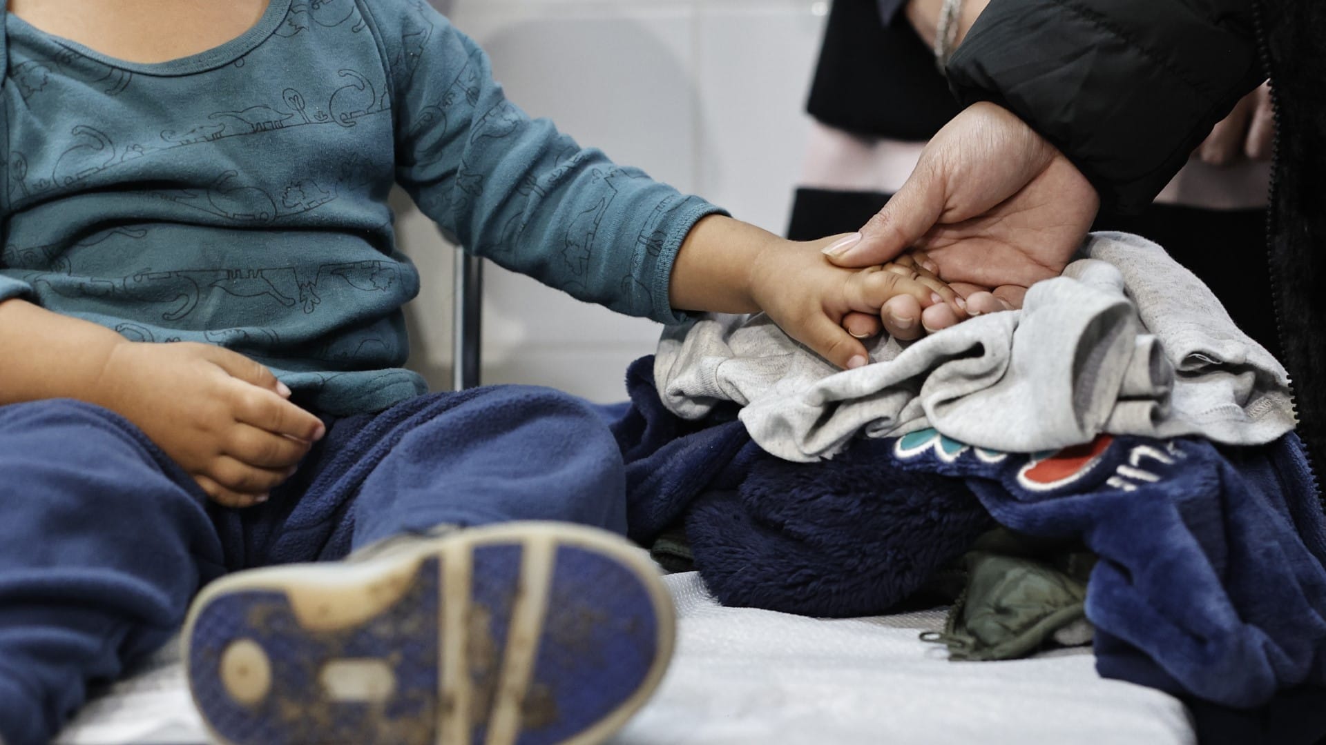 Pediatras del Biobío lanzan “alerta” por salud infantil: Piden adelantar vacaciones de invierno