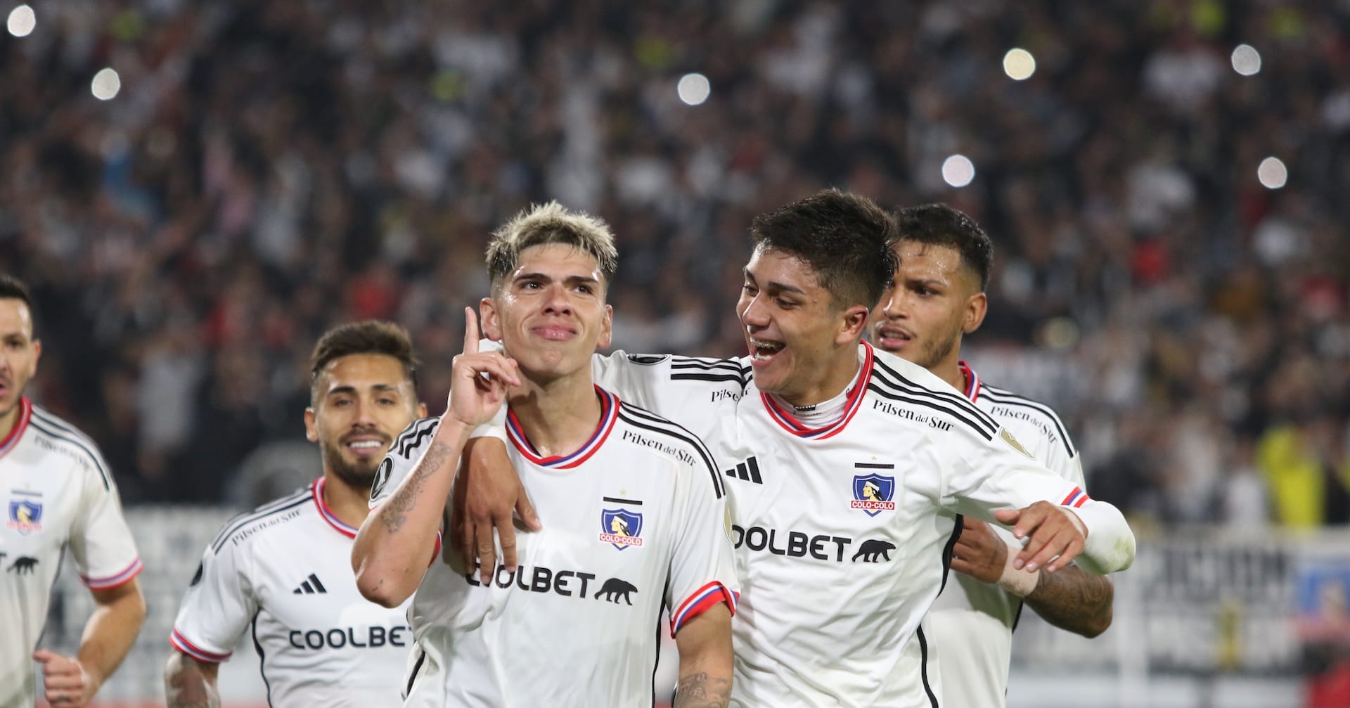 Colo Colo espera seguir la ruta de Ñublense en la Copa Libertadores ante Boca Juniors