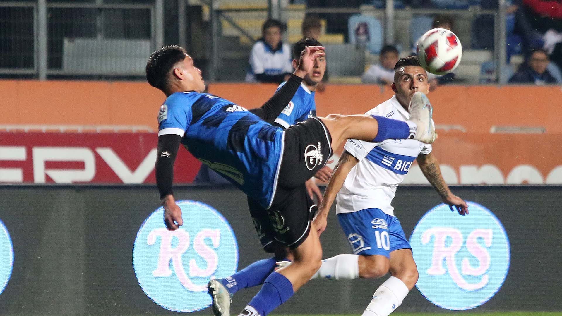 Huachipato juega un tremendo partido ante Universidad Católica y suma una gran victoria