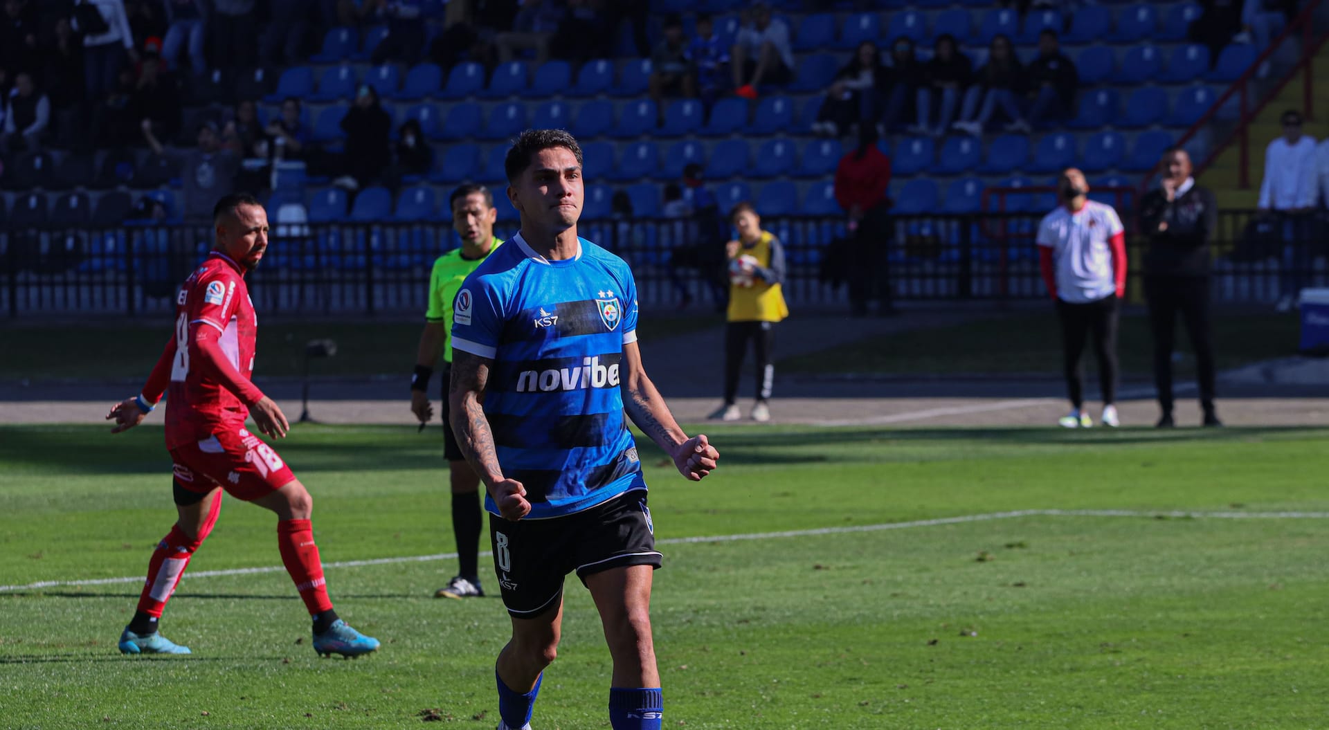 Huachipato otra vez avisa que sí puede pelear por el título de Primera División tras vencer a Ñublense