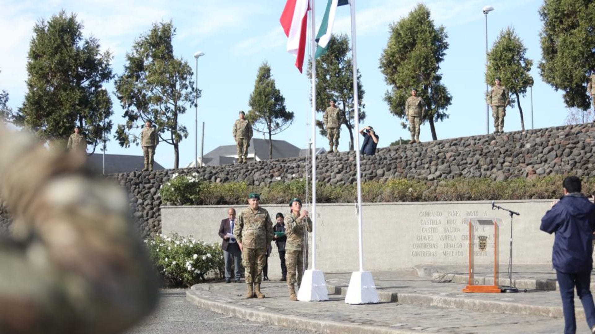 Sobrevivientes a la tragedia de Antuco reciben apoyo de emprendimiento y salud mental