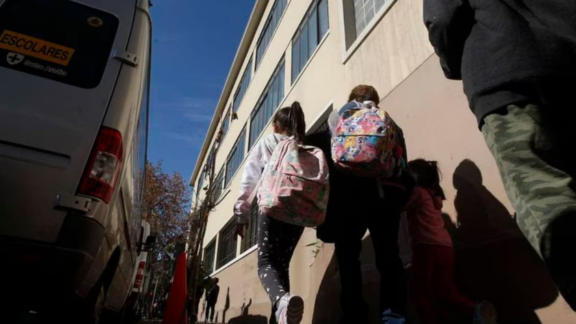 Gobierno explica razones tras descartar la idea de adelantar las vacaciones de invierno
