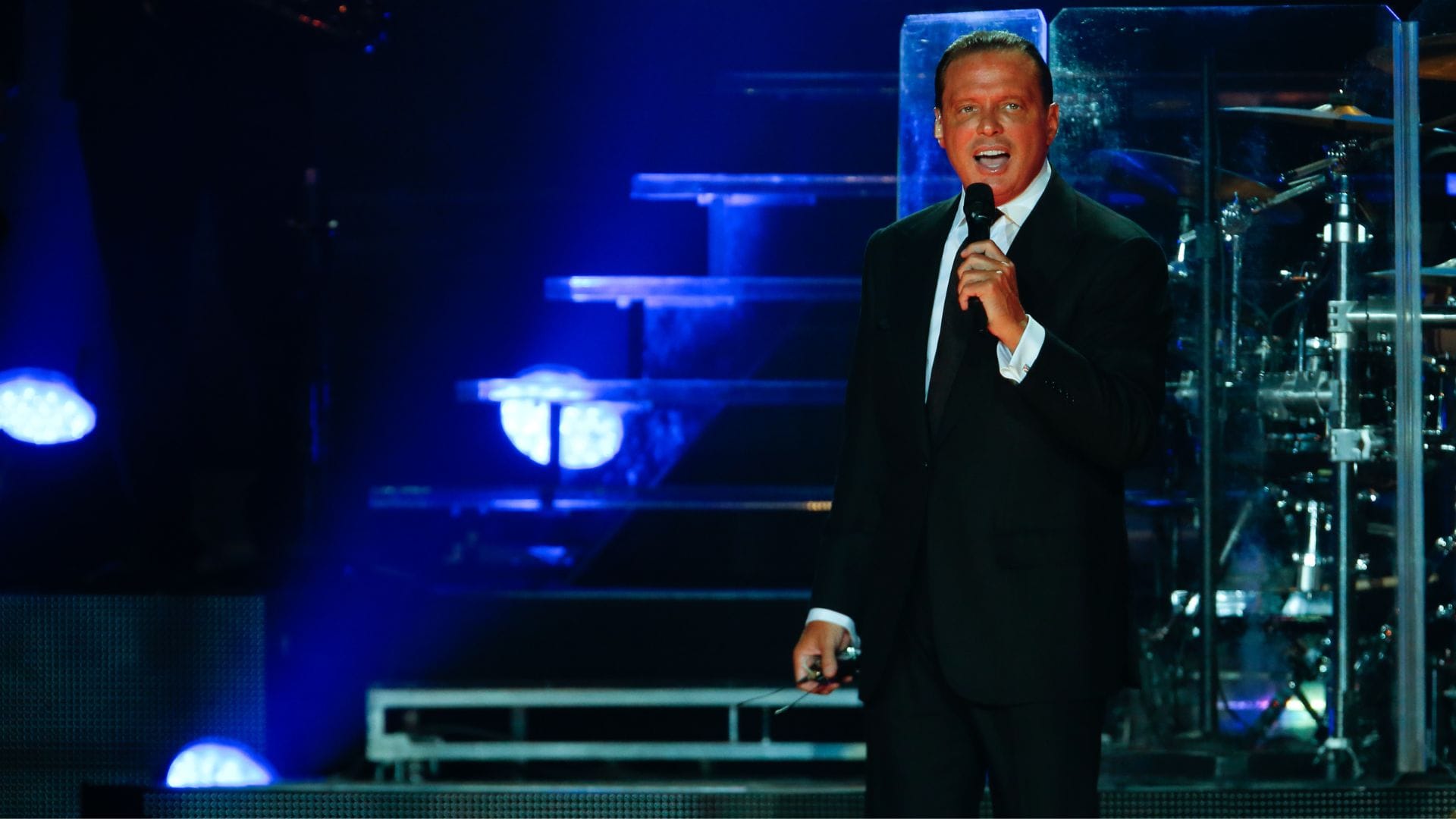 ¡Atención incondicionales!: Confirman fecha en que saldrán a la venta las entradas para Luis Miguel en Chile