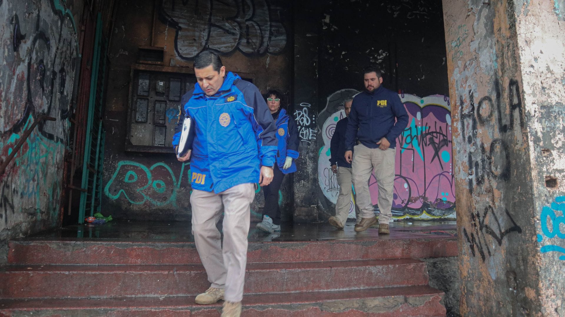 Detienen a dos personas imputadas por homicidio en exmercado de Talcahuano