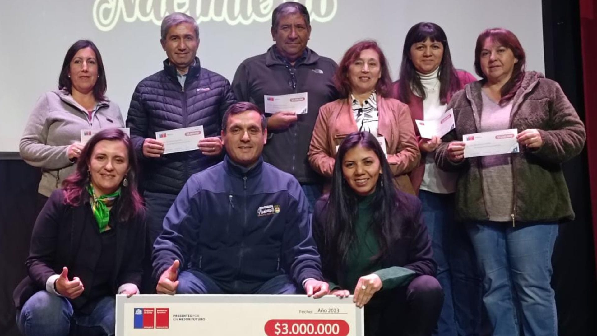 Más de 3 mil agricultores del Biobío afectados por incendios forestales empiezan a recibir bonos