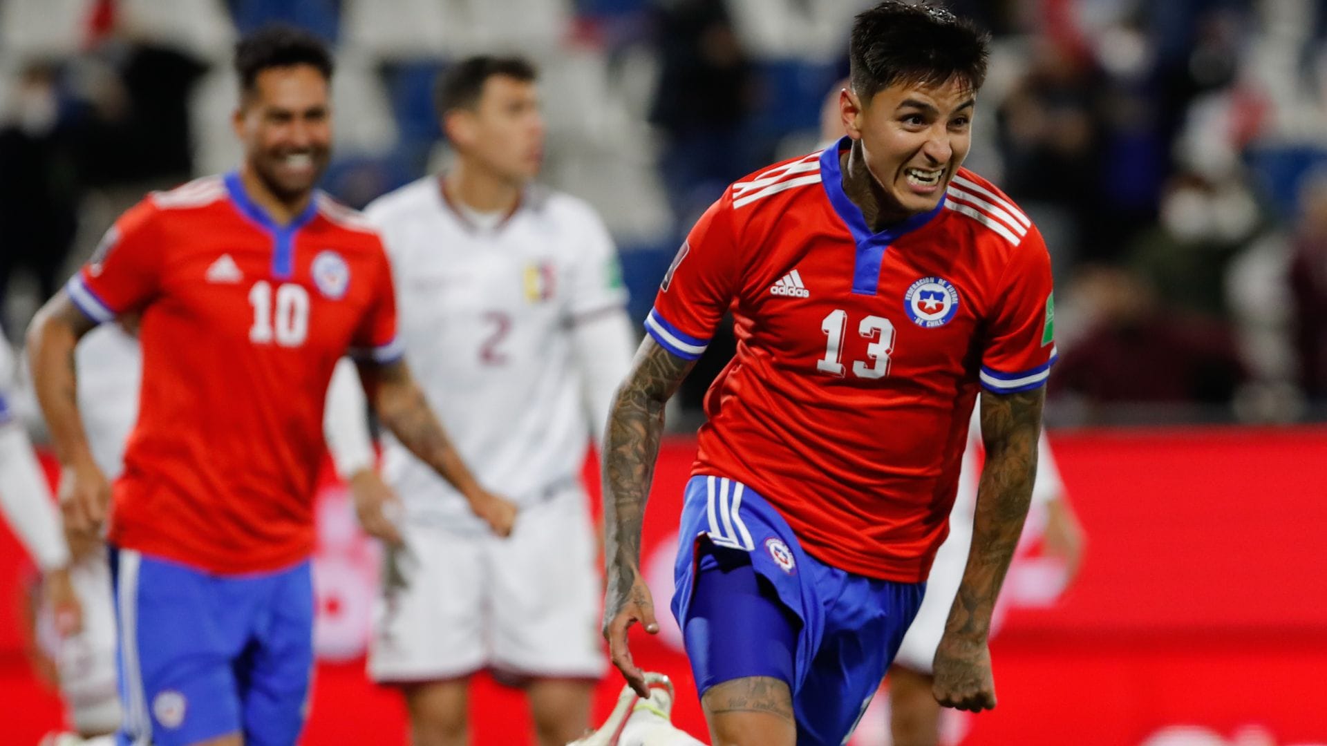 Erick Pulgar destaca como uno de los mejores del Flamengo ante Racing