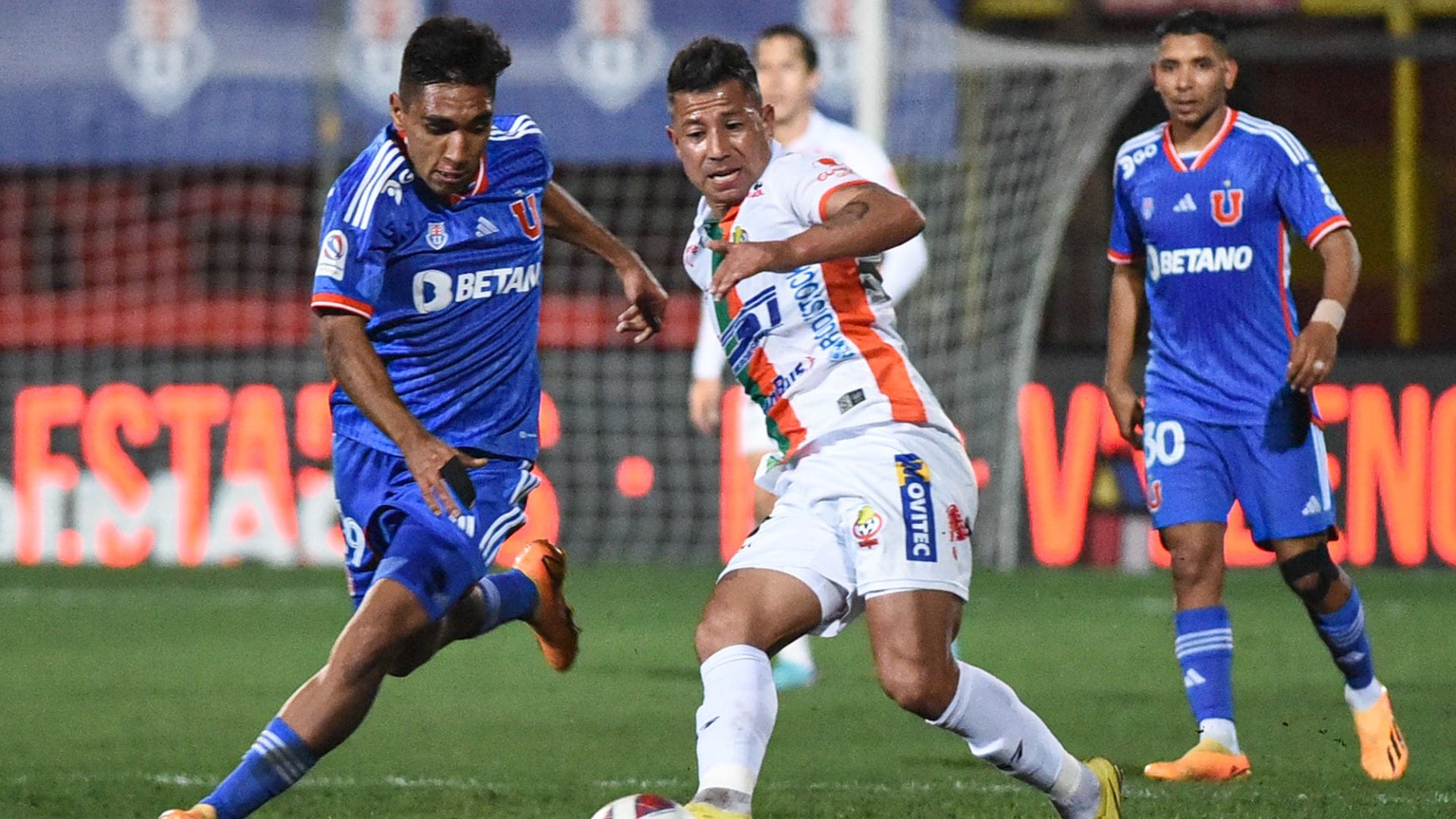 Universidad de Chile y Cobresal igualan en un opaco partido