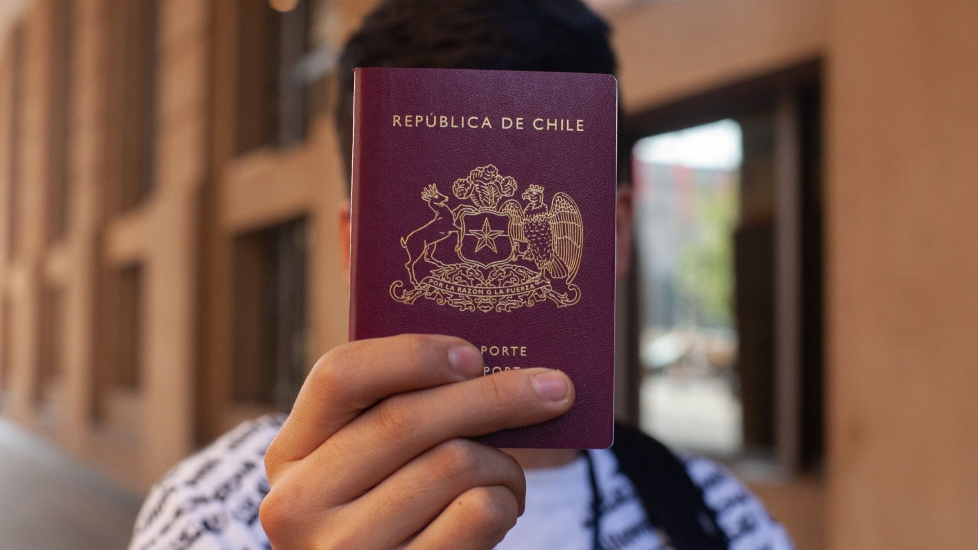 Fiscal de California acusa a Chile de no entregar datos de 21 delincuentes chilenos que ingresaron con Visa Waiver a Estados Unidos