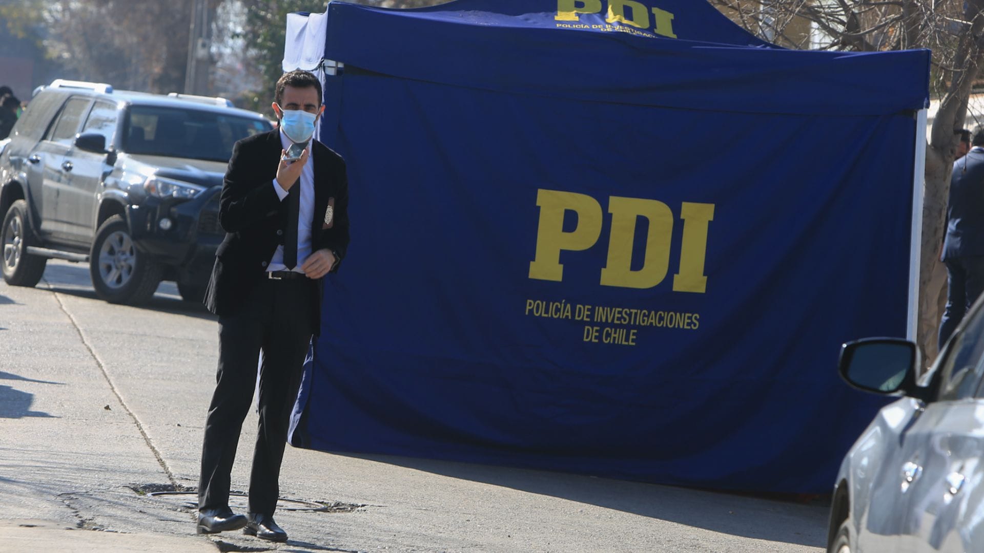 Acribillado desde un auto en movimiento: Hombre recibió ráfaga de disparos cuando salía de su casa en Pudahuel
