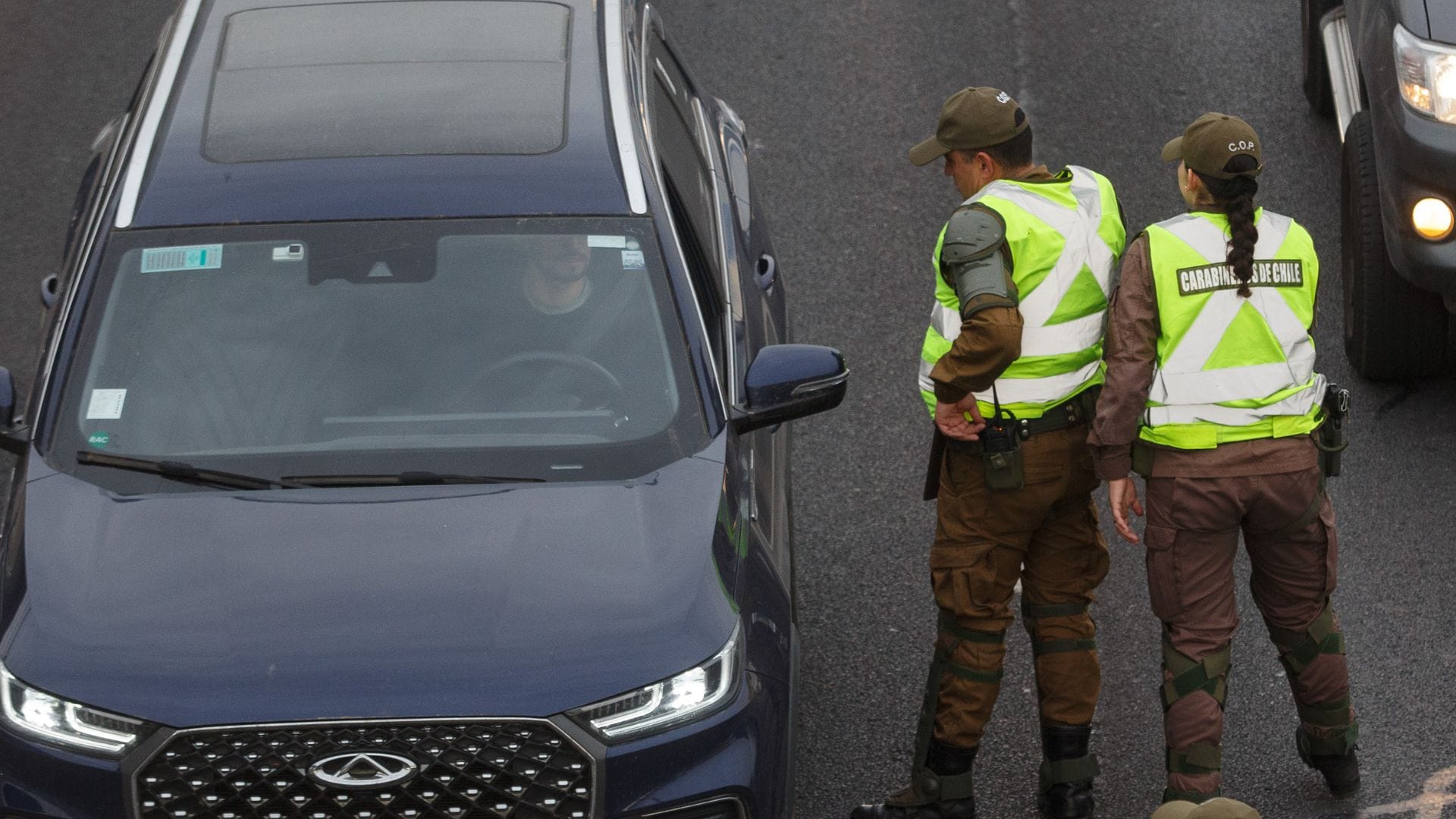 Sufrió una fractura: Carabinero fue atropellado en medio de una fiscalización en la Ruta 78