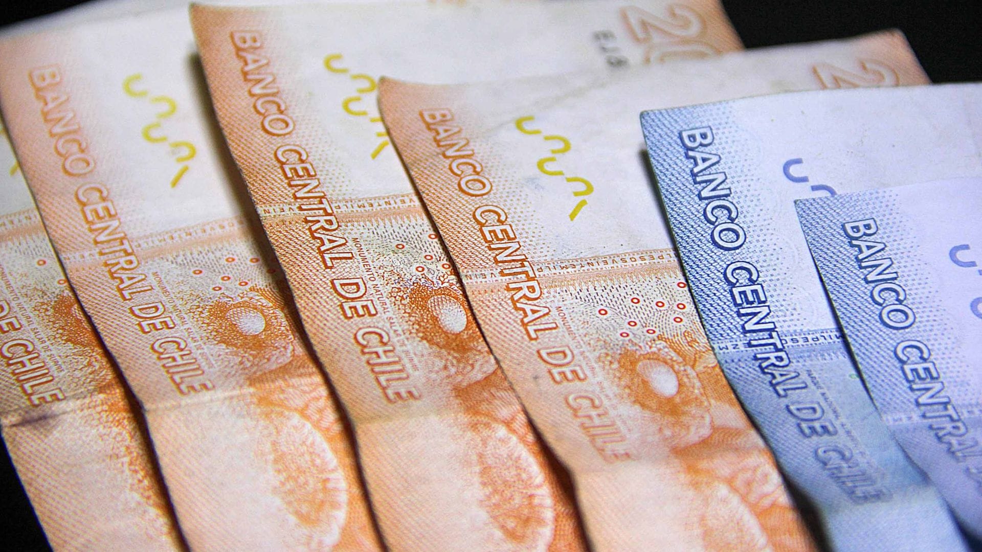 Nuevo sueldo mínimo en Chile: ¿Cuándo sube y a qué montos?
