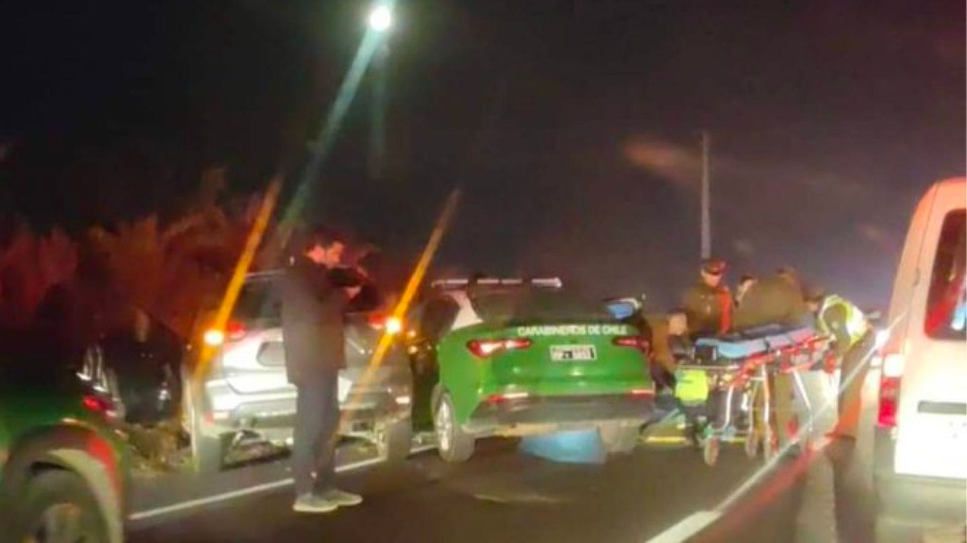 Diputado republicano chocó a una patrulla de Carabineros: Policías resultaron heridos