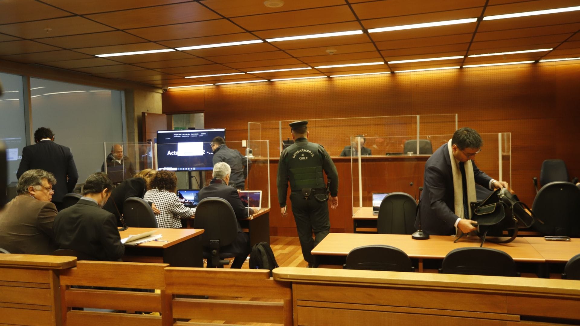 Dictan pena de cárcel para hombres condenados por explotación sexual de mujer argentina en el Biobío