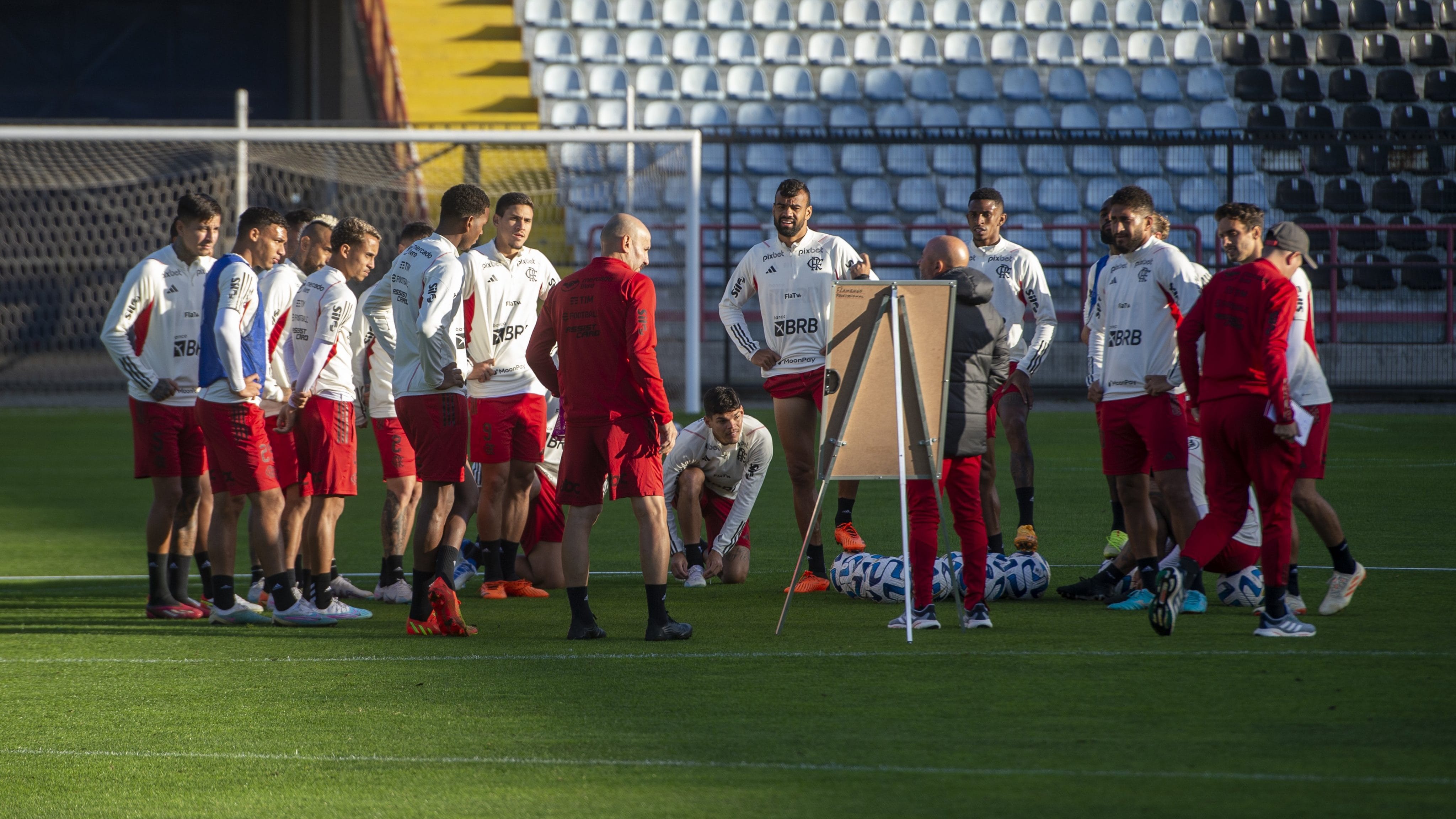 Arturo Vidal y Jorge Sampaoli revolucionan el Gran Concepción con el Flamengo