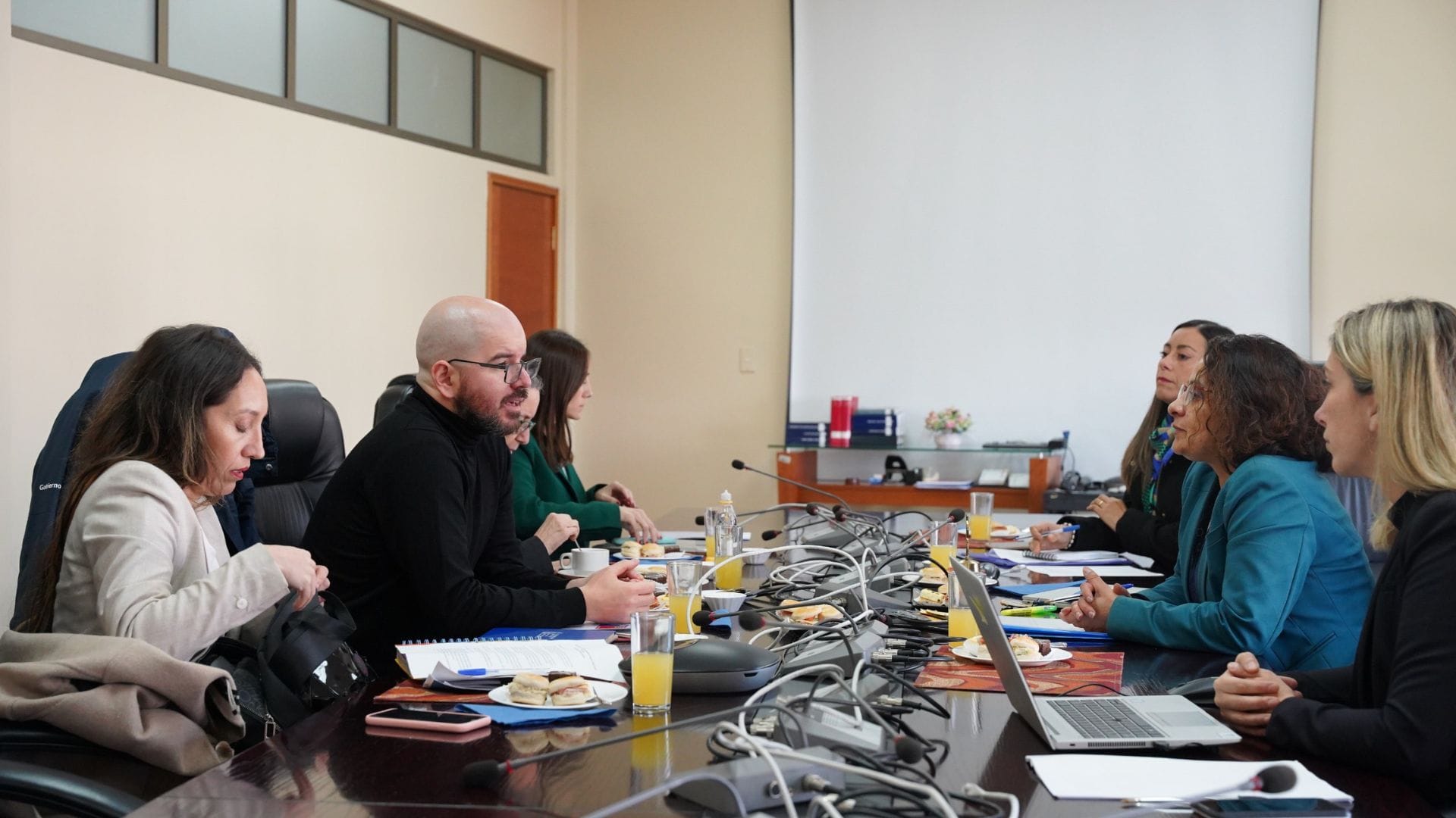 “El compromiso es rebajar al mínimo listas de espera”: Ministra Carola Rivas tras reunión con  Giorgio Jackson sobre Mejor Niñez en el Biobío