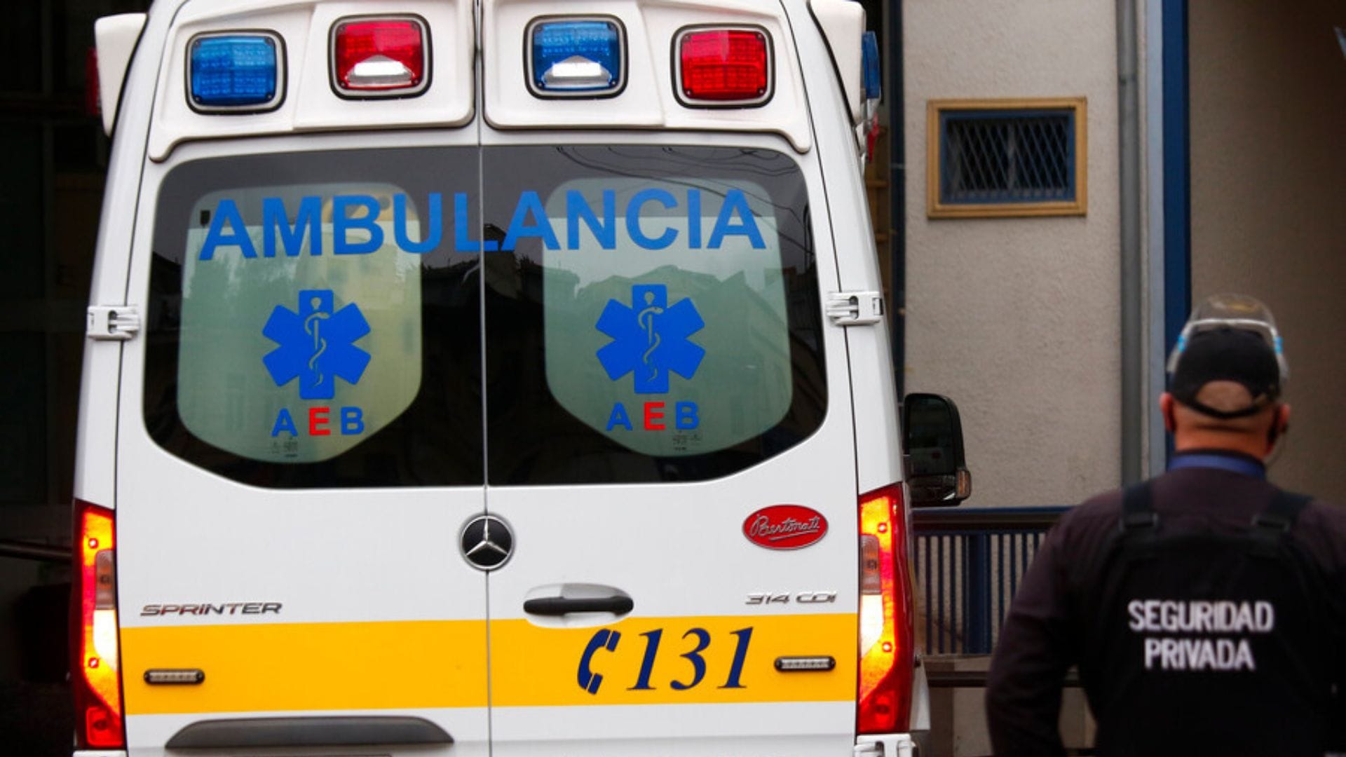 Queman a hombre con acelerantes en Valdivia: Se encuentra en riesgo vital