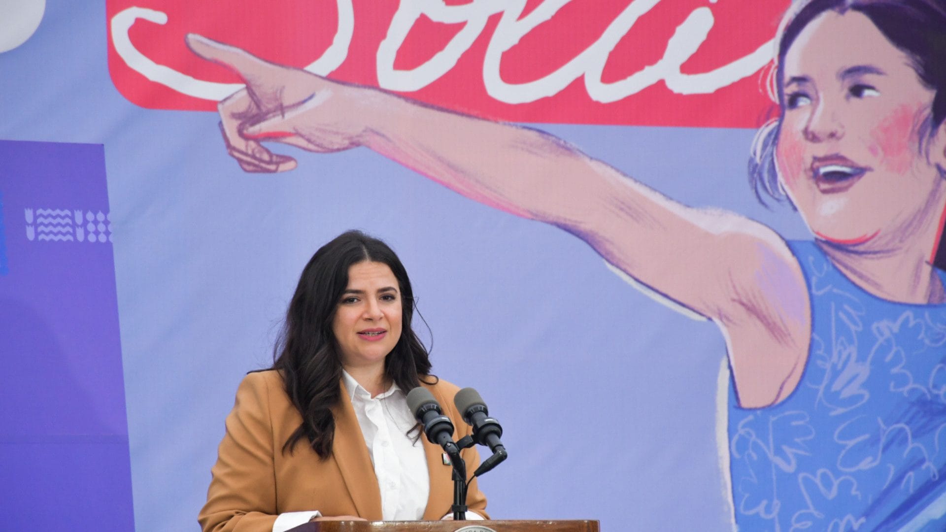 “El cuerpo de las mujeres no es un método reproductivo”: La crítica de la ministra Orellana al vientre de alquiler