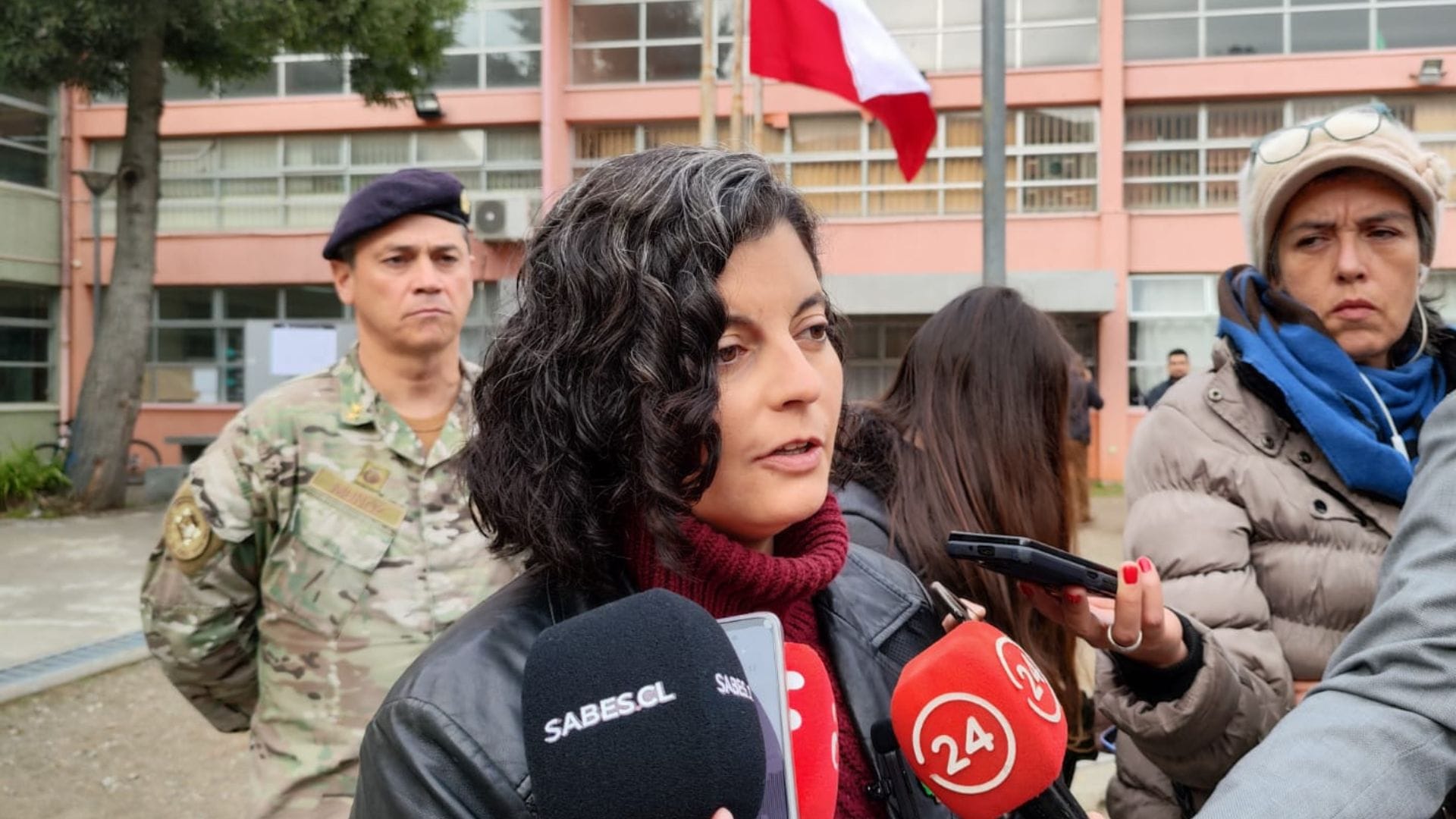 Delegada Dresdner entrega balance del proceso eleccionario: “Tenemos un 87% de las mesas instaladas en toda la región”