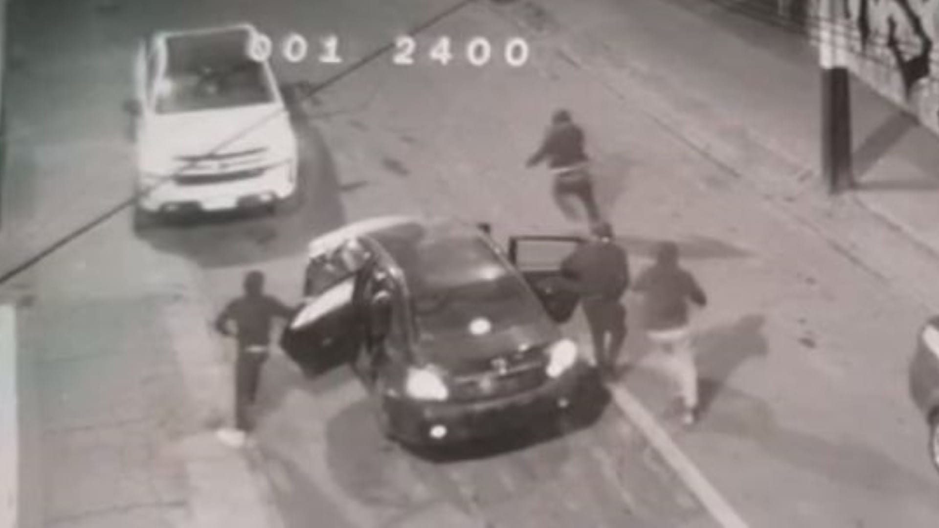 Mujer muere atropellada por delincuentes que conducían vehículo robado en Peñalolén