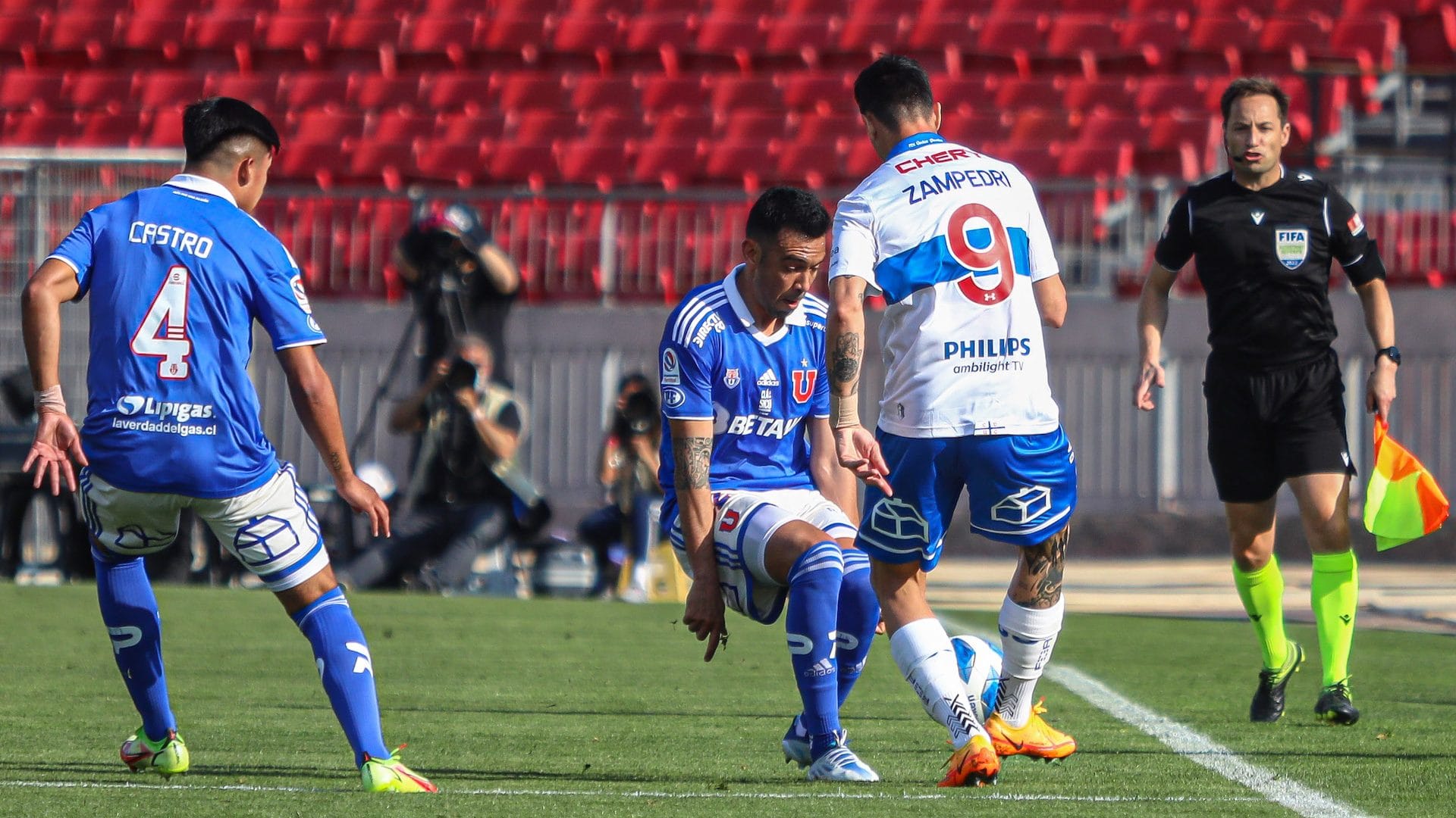Universidad de Chile piensa en refuerzos y en el Clásico Universitario pendiente ante la UC