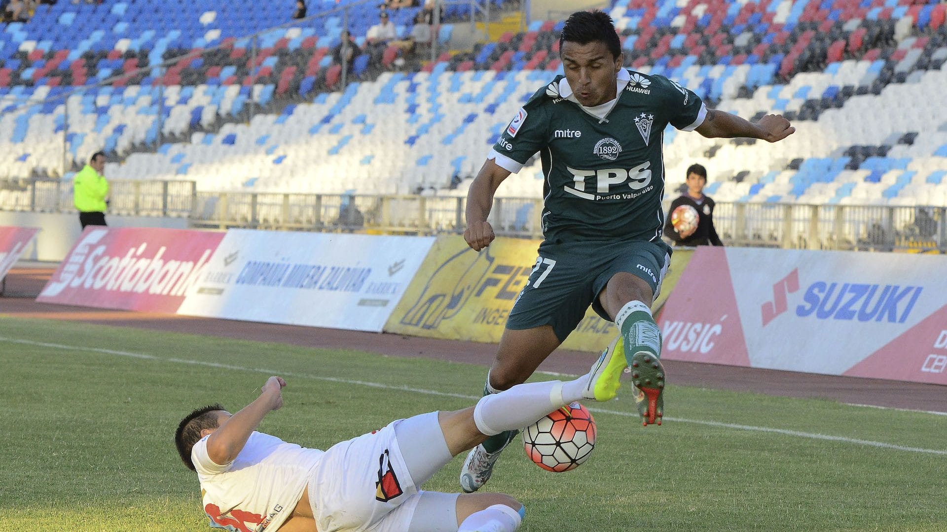 Deportes Concepción suma más refuerzos y prueba fórmulas para seguir en Segunda División