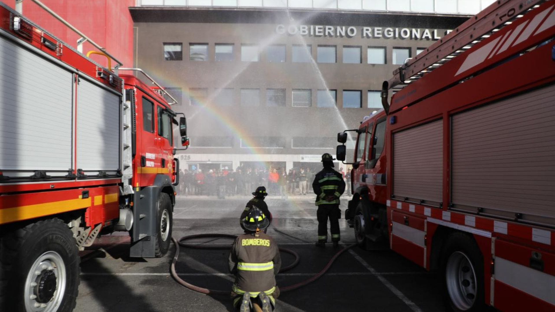 Entregan centenares de respiradores autónomos para las compañías de Bomberos del Biobío