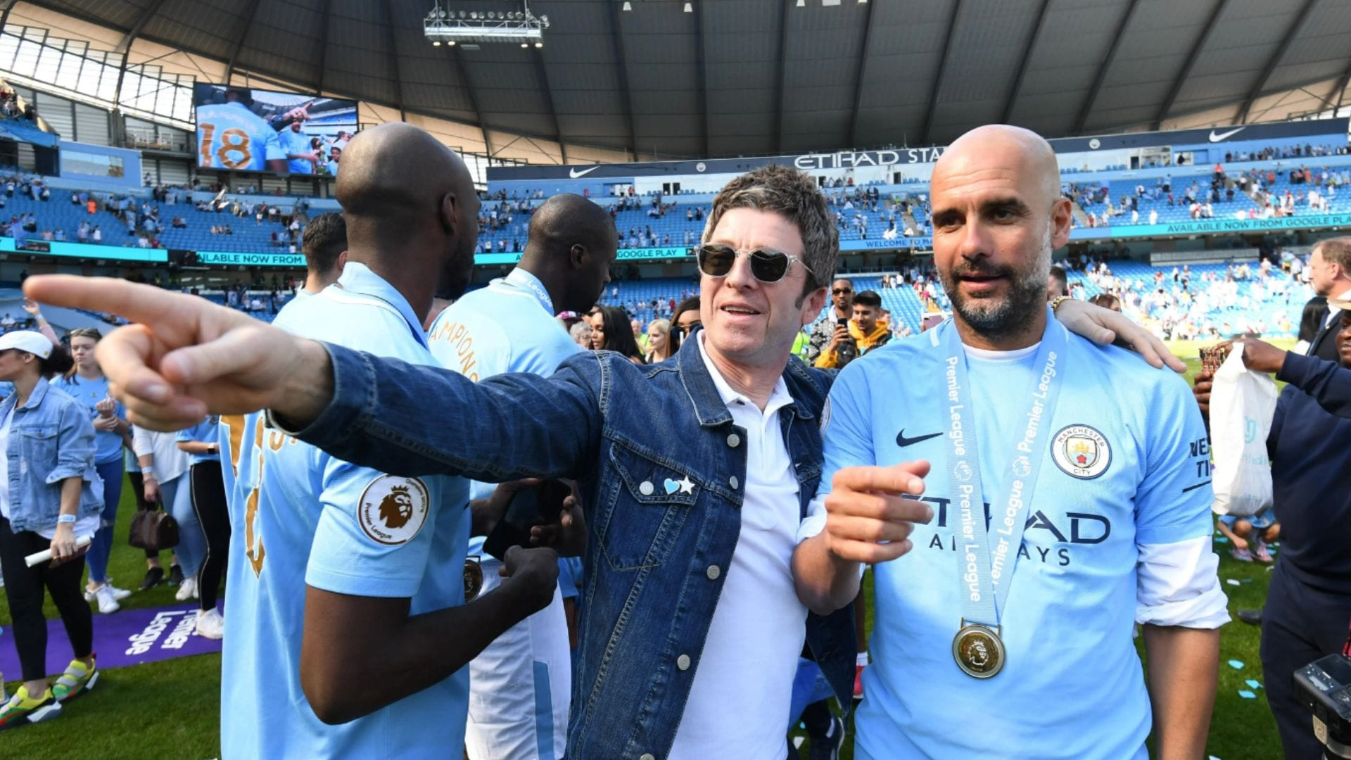Se puso la camiseta: Noel Gallagher dijo que será mayordomo de Guardiola si el City gana la Champions