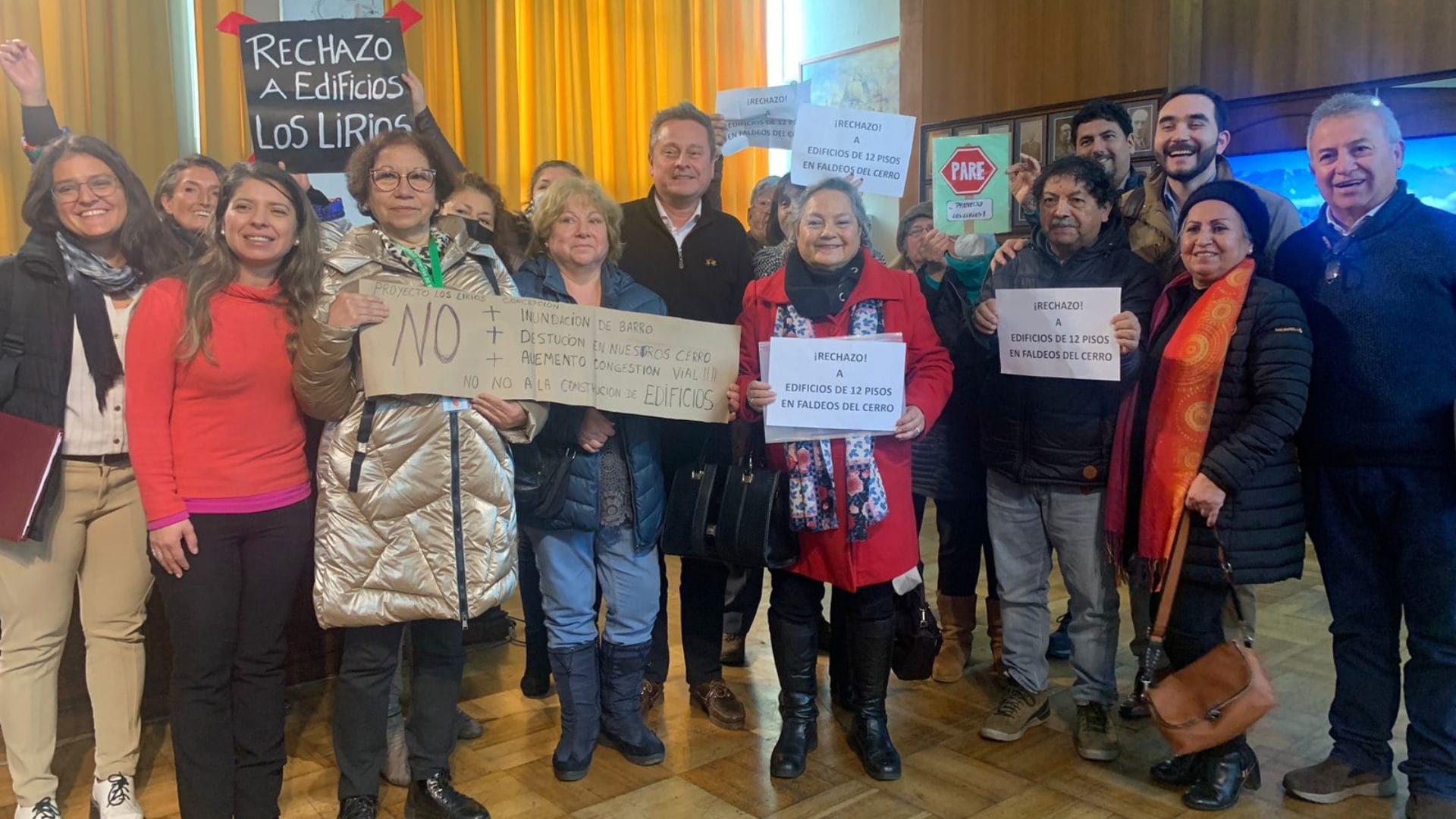 Vecinos del sector Collao reciben apoyo de autoridades ante proyecto inmobiliario Los Lirios