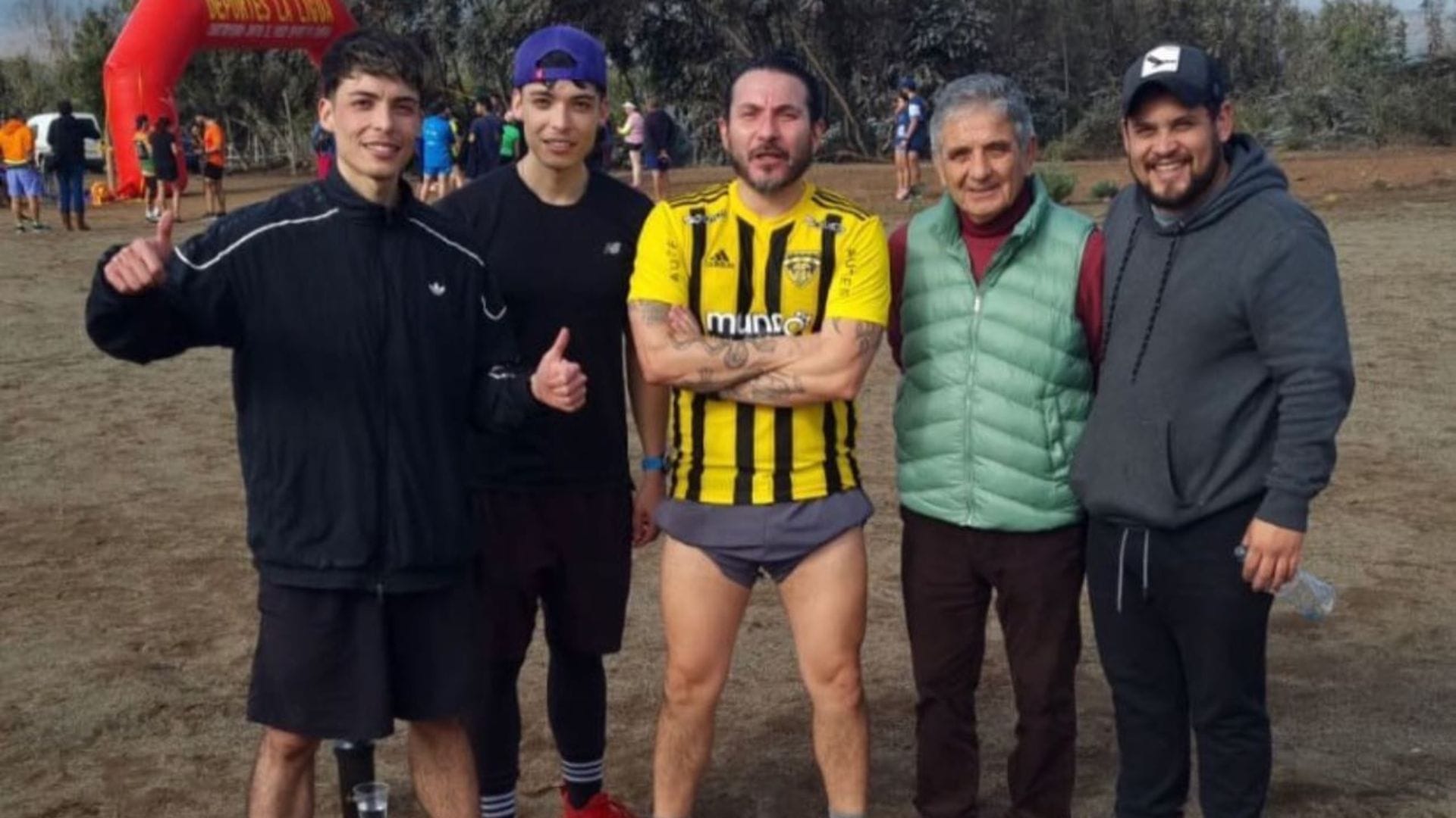 Felipe Avello lució la camiseta de Fernández Vial durante corrida en La Ligua