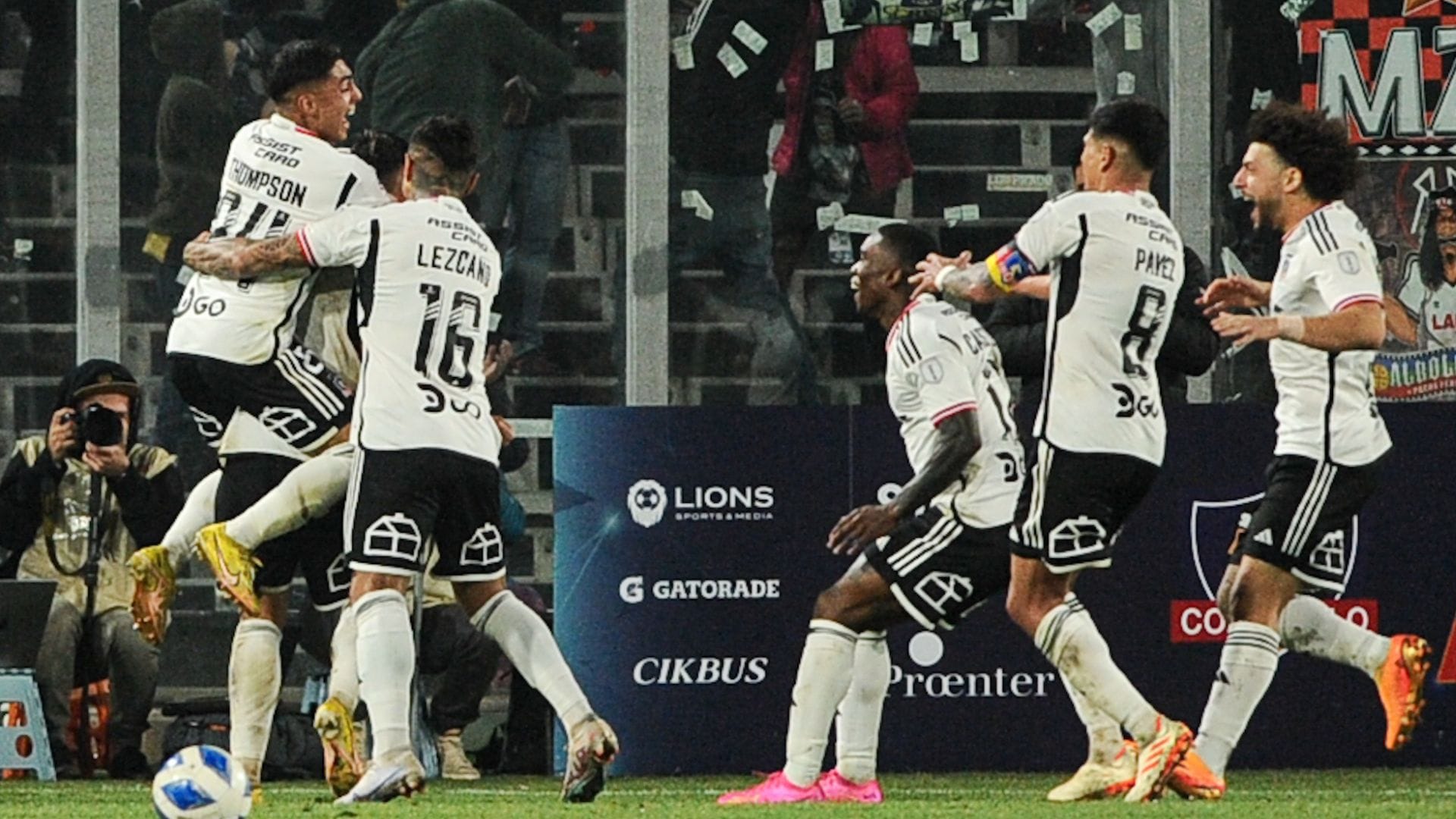 Colo Colo se quedó con el amistoso tras vencer a Deportivo Cali sobre el final