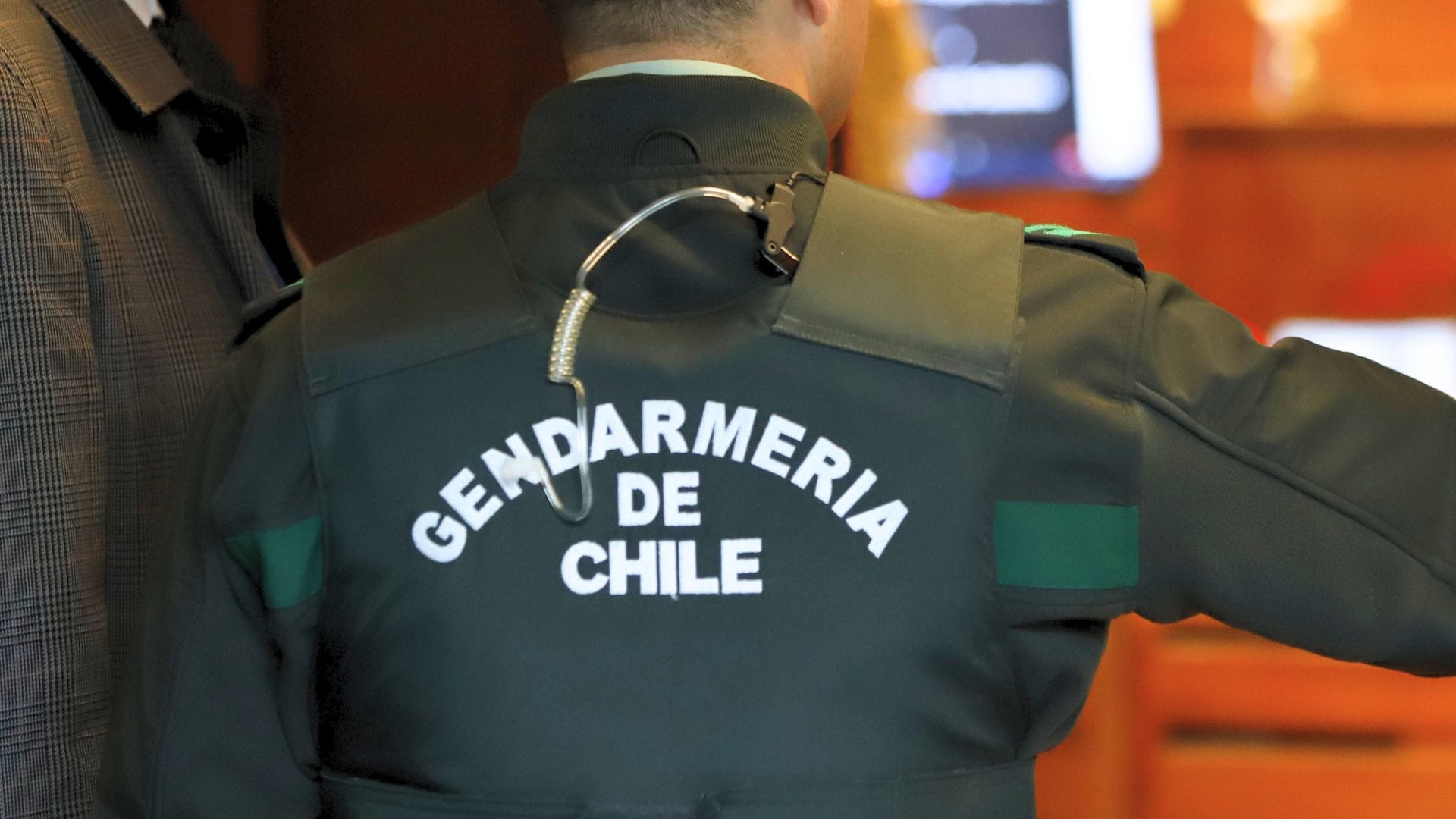 Gendarme cobraba a internos por ingresar celulares y droga a cárcel de Calama: Recibió condena