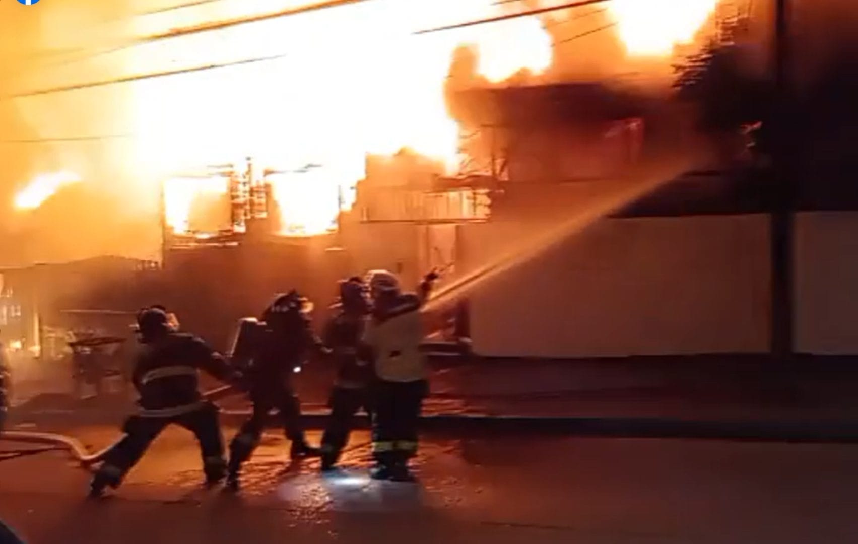 Tragedia en Cañete: Un fallecido y una persona herida grave tras incendio en múltiples viviendas
